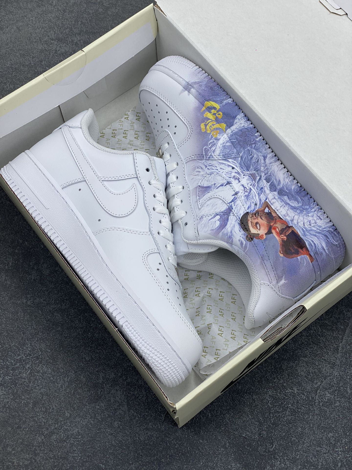 图片[9]-Air Force 1 Low 哪吒手绘涂鸦 原楦头原纸板 打造纯正空军版型 #专注外贸渠道 全掌内置蜂窝气垫 #原盒配件 原厂中底钢印、拉帮完美 货号：DD8959-100 尺码：36 36.5 37.5 38 38.5 39 40 40.5 41 42 42.5 43 44 44.5 45-选品中心