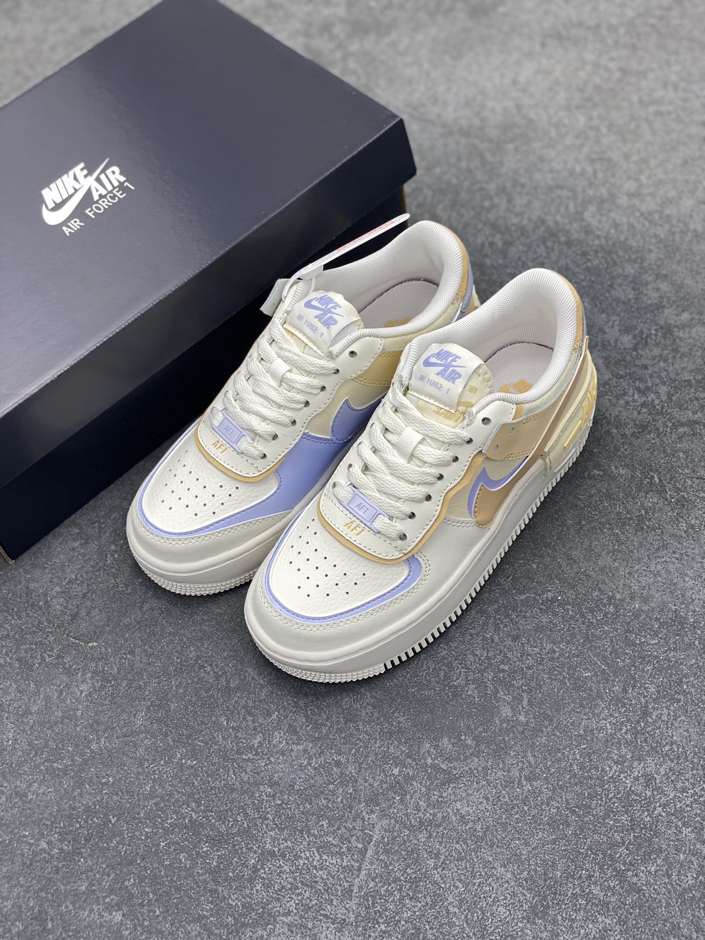 图片[8]-NK Air Force 1 Shadow 轻量增高低帮百搭板鞋\”拼接马卡龙\” 全新少女系解构主义设计双层轻量EVA发泡中底+防滑RB橡胶外圈底鞋底 原楦头原纸板 打造纯正空军版型 专注外贸渠道 全掌内置蜂窝气垫 原盒配件 原厂中底钢印、拉帮完美 货号： DZ1847-114 尺码：35.5 36 36.5 37.5 38 38.5 39 40 40.5 41 42-选品中心