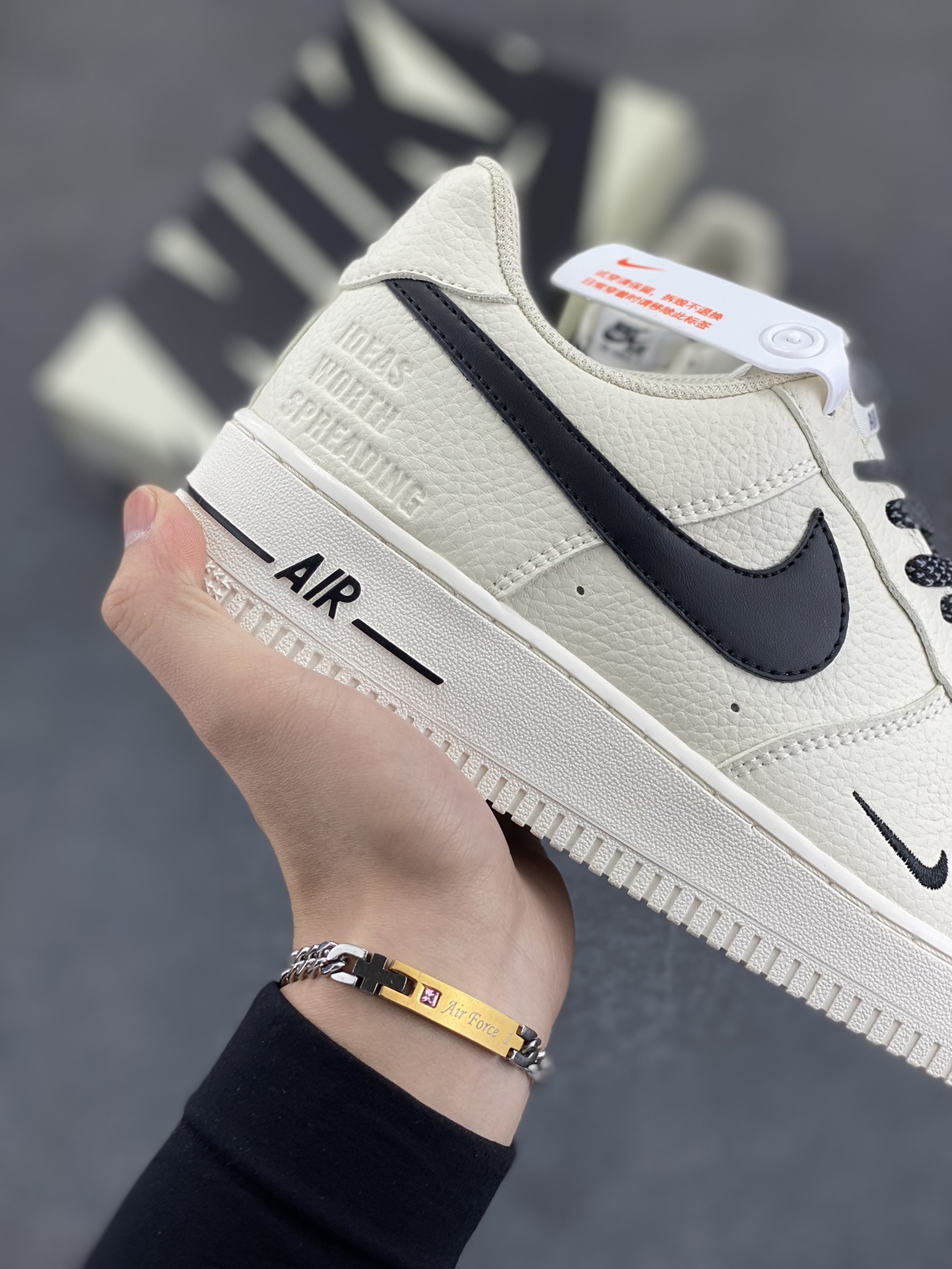 图片[6]-TEDxPortland× Nike Air Force 1 Low联名 黑反光空军一号低帮休闲板鞋 定制皮料 原装定制鞋盒 炫彩反光 细节满满 原楦头原纸板 内置全掌气垫 货号：DD8959-706 尺码：36 36.5 37.5 38 38.5 39 40 40.5 41 42 42.5 43 44 44.5 45-选品中心