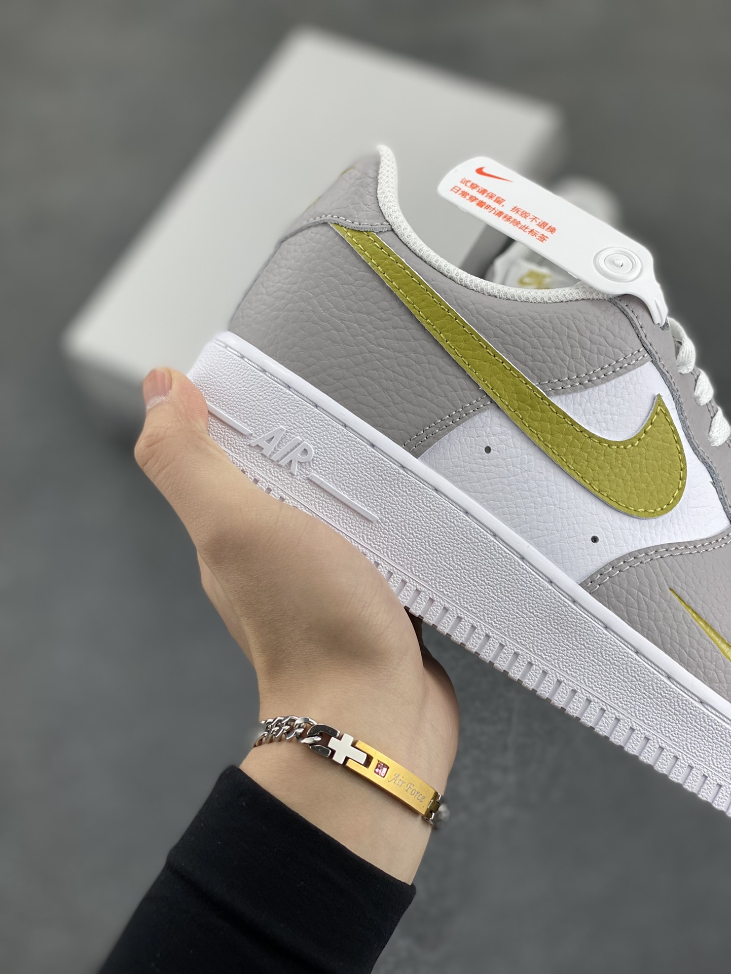 图片[6]-Air Force 1\’ 07 灰绿 原楦头原纸板 打造纯正空军版型 专注外贸渠道 全掌内置蜂窝气垫 #原盒配件 原厂中底钢印、拉帮完美 货号：IB3881-001 尺码：35.5 36 36.5 37.5 38 38.5 39 40 40.5 41 42 42.5 43 44 44.5 45-选品中心