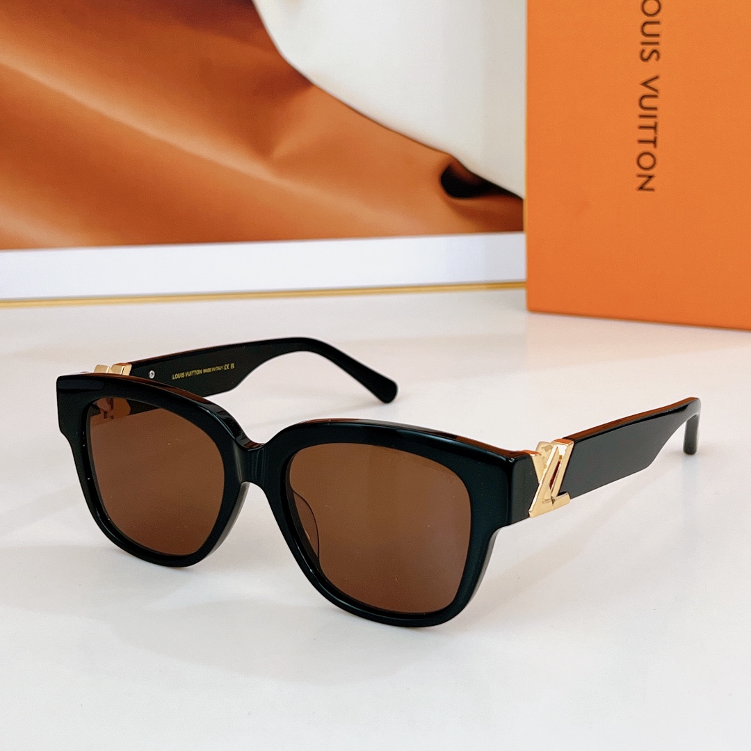  LOUIS VUITTON
MOD：Z1762
Size：53口18-140
🔝🔝
