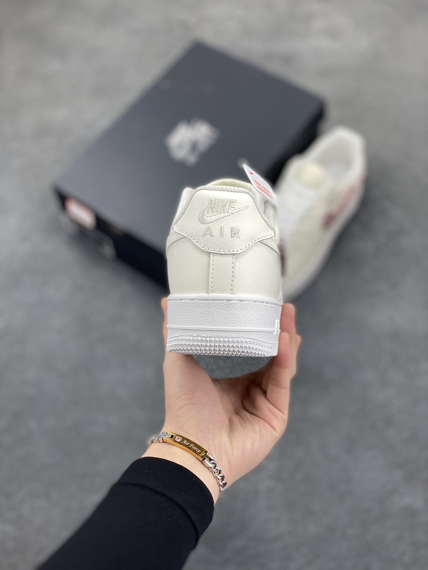 图片[4]-Nike Air Force 1 Low 毒液 空军一号低帮运动休闲板鞋 原楦头原纸板 打造纯正空军版型 专注外贸渠道 全掌内置蜂窝气垫 原盒配件 原厂中底钢印、拉帮完美 货号：IF1686-161 尺码：36 36.5 37.5 38 38.5 39 40 40.5 41 42 42.5 43 44 44.5 45-选品中心