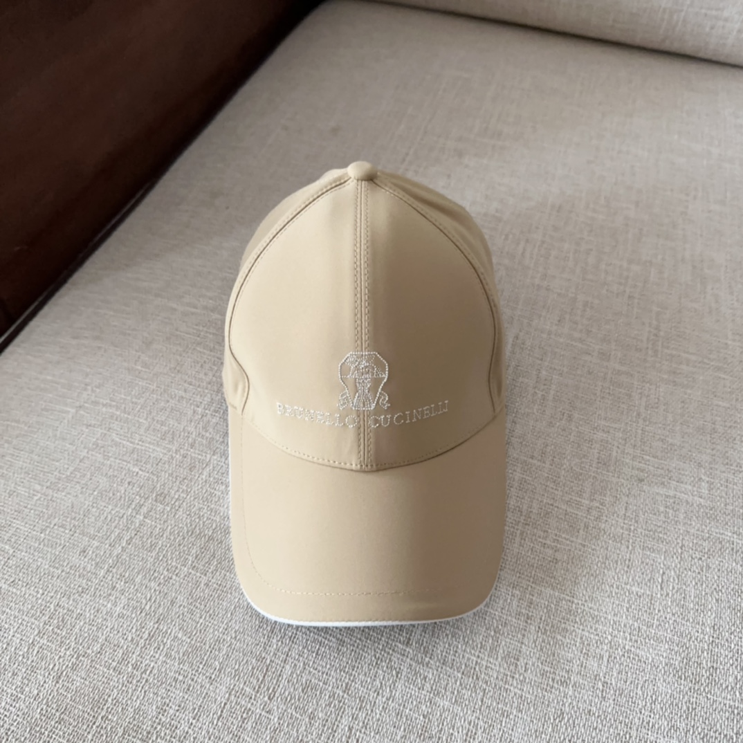 

brunello cucinelli布鲁内洛 •库奇内利  专柜新款高版本棒球帽，大牌同步，超好出货