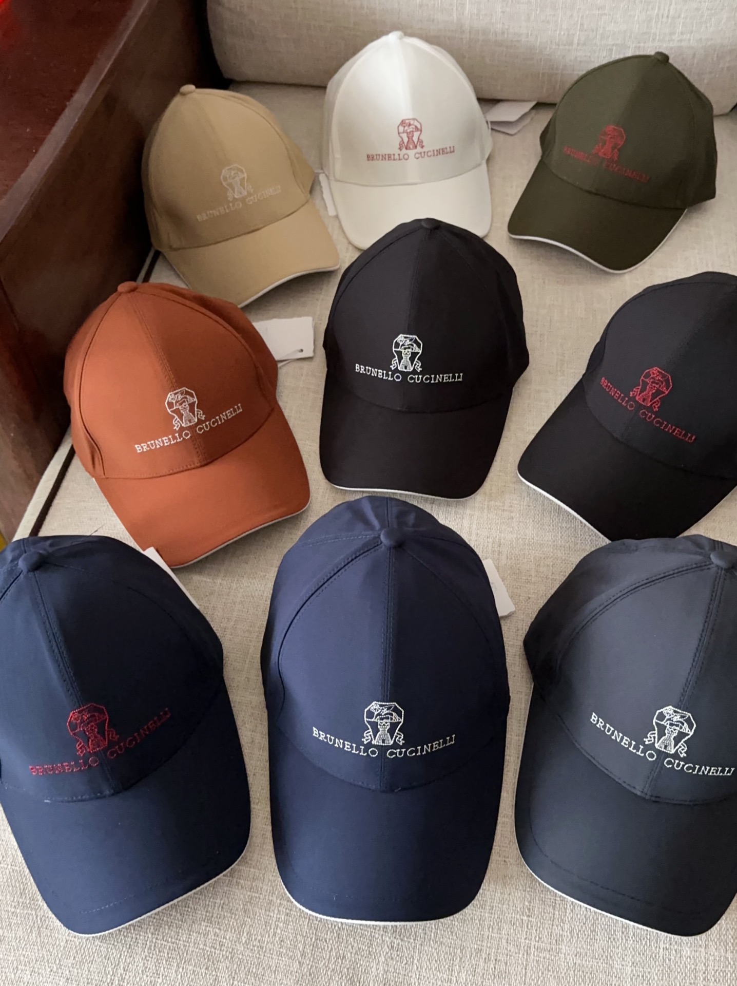 

brunello cucinelli布鲁内洛 •库奇内利  专柜新款高版本棒球帽，大牌同步，超好出货