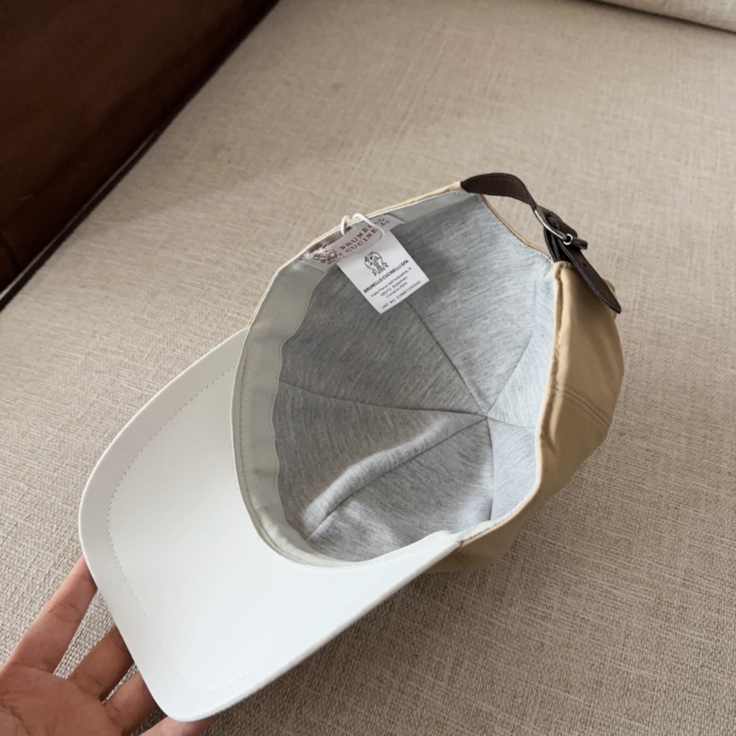 

brunello cucinelli布鲁内洛 •库奇内利  专柜新款高版本棒球帽，大牌同步，超好出货