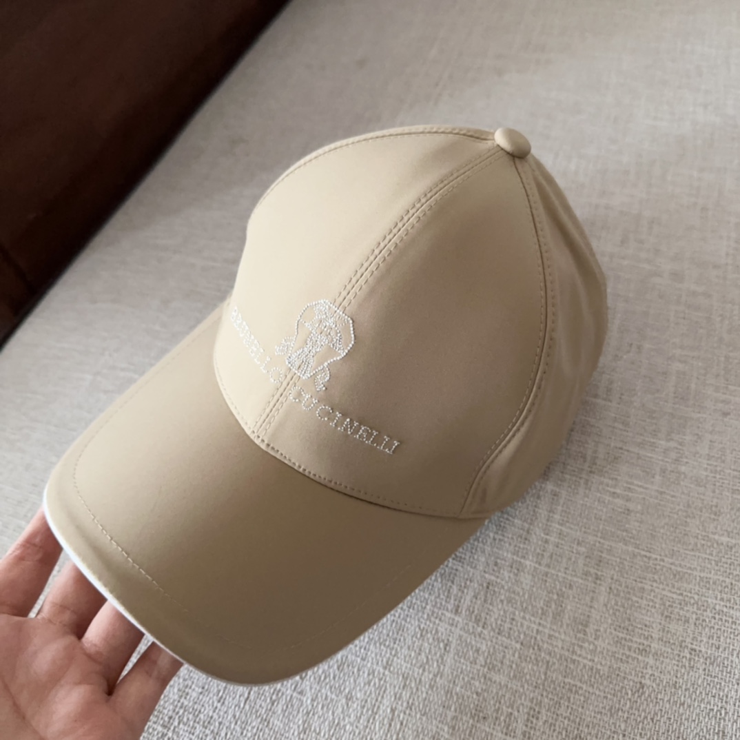 

brunello cucinelli布鲁内洛 •库奇内利  专柜新款高版本棒球帽，大牌同步，超好出货