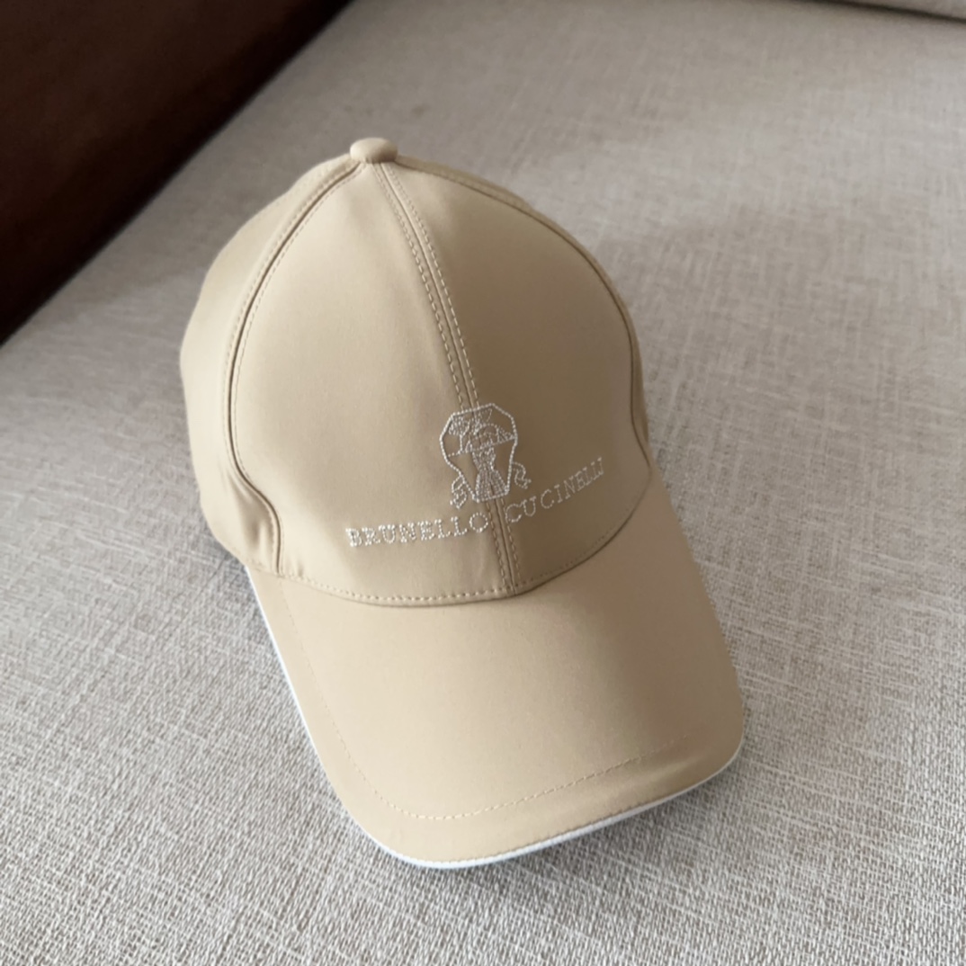 

brunello cucinelli布鲁内洛 •库奇内利  专柜新款高版本棒球帽，大牌同步，超好出货