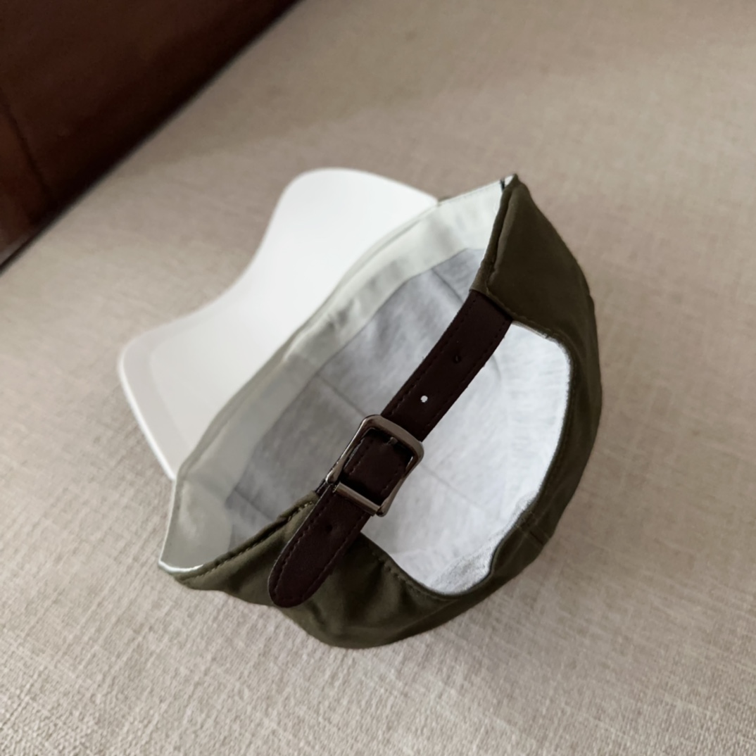 

brunello cucinelli布鲁内洛 •库奇内利  专柜新款高版本棒球帽，大牌同步，超好出货