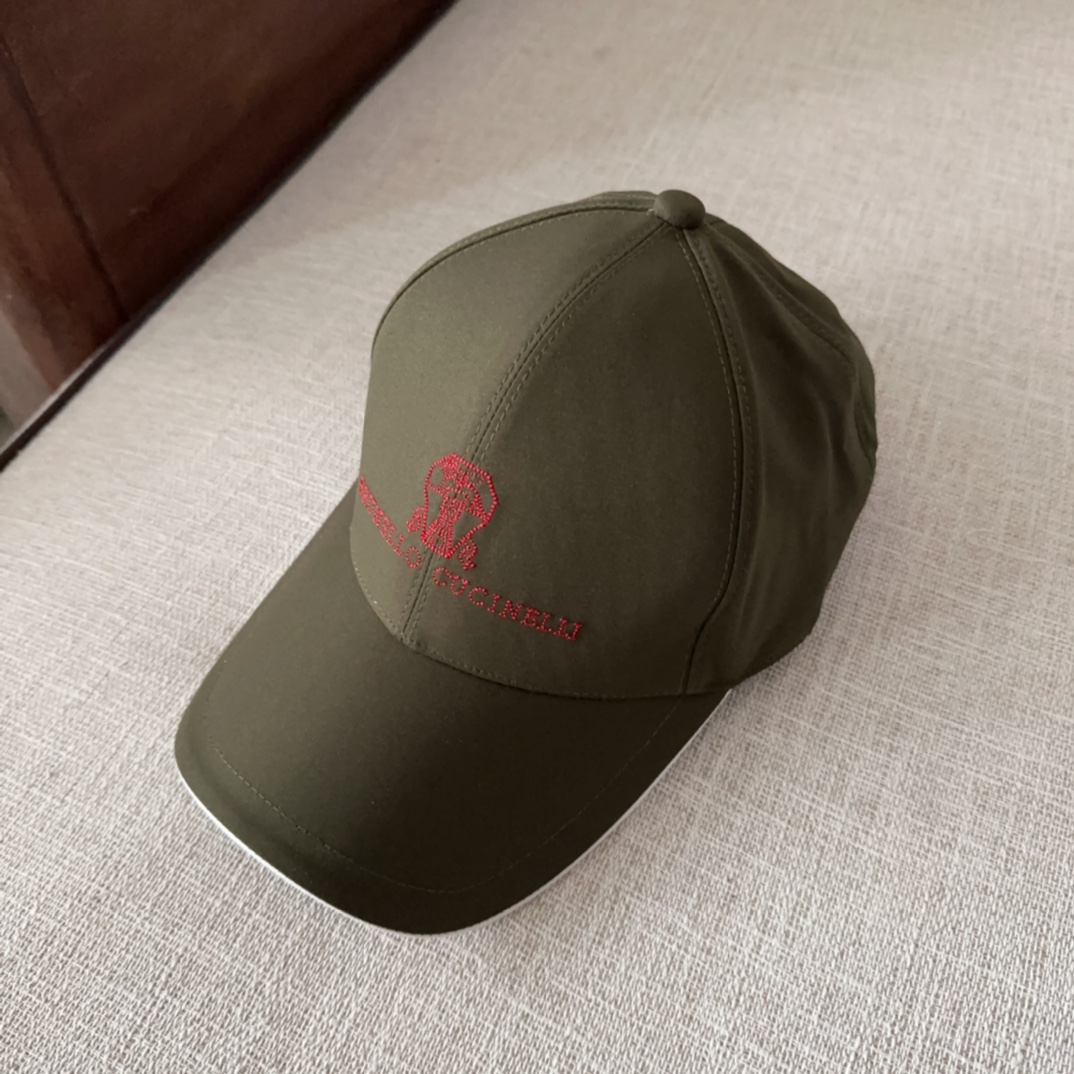 

brunello cucinelli布鲁内洛 •库奇内利  专柜新款高版本棒球帽，大牌同步，超好出货