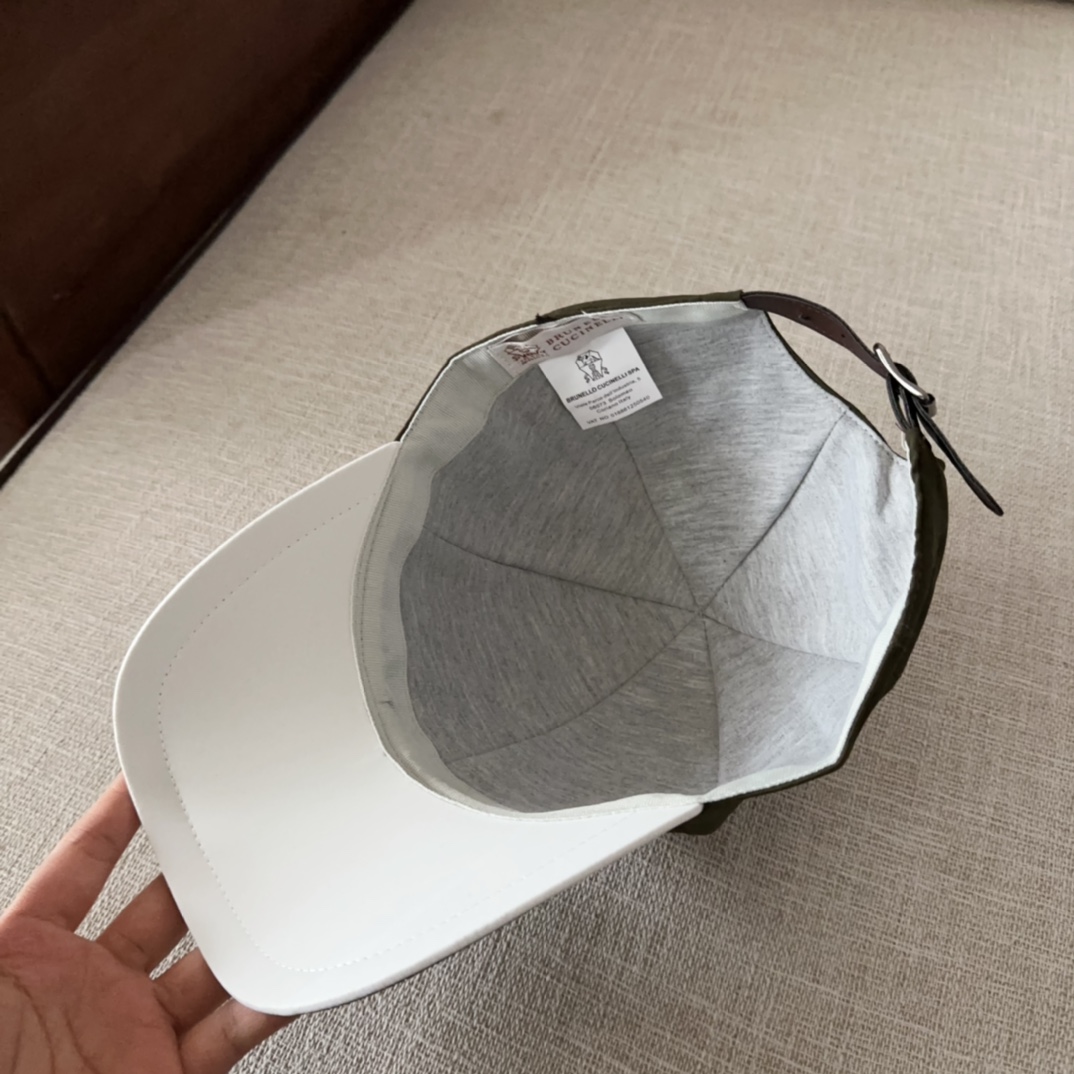 

brunello cucinelli布鲁内洛 •库奇内利  专柜新款高版本棒球帽，大牌同步，超好出货