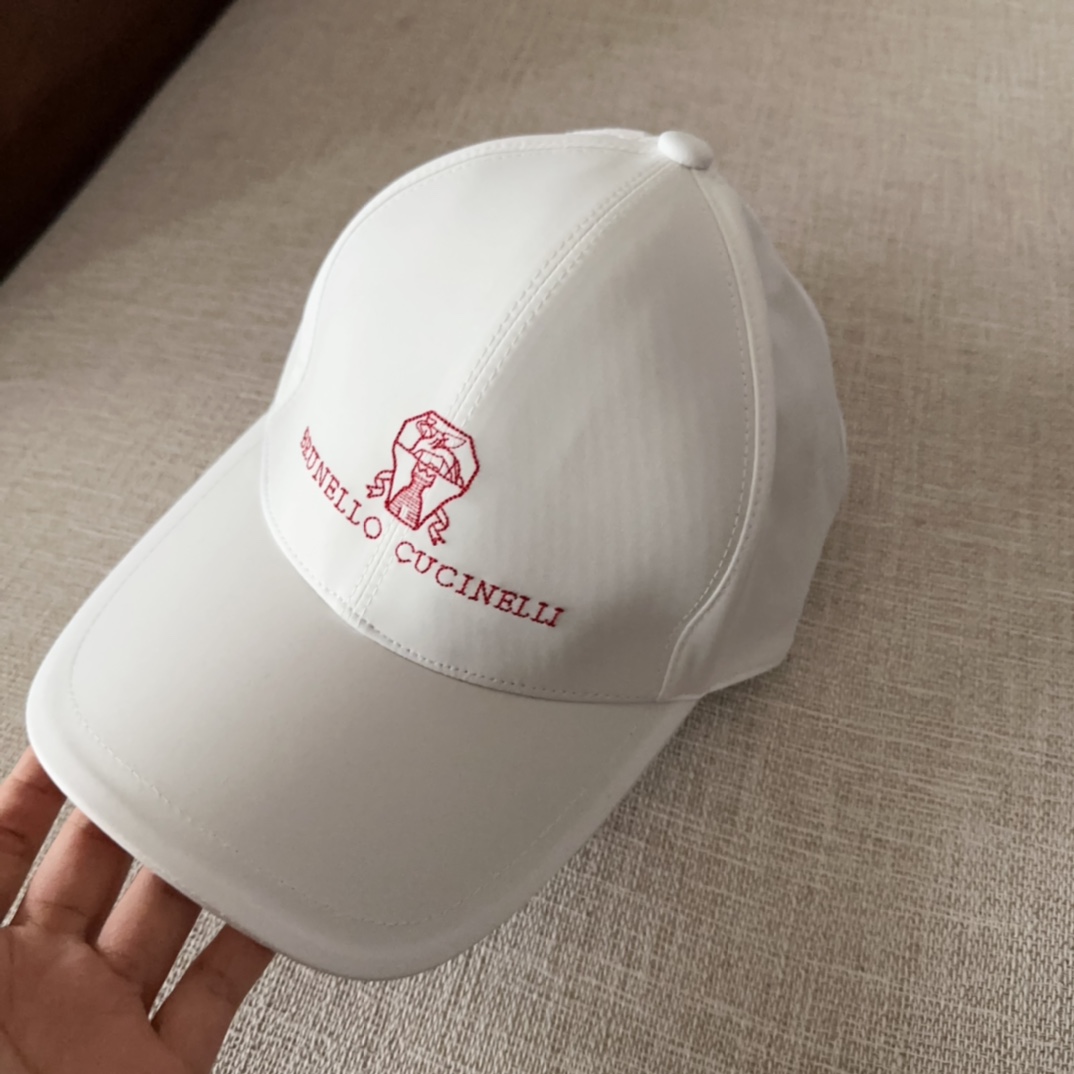

brunello cucinelli布鲁内洛 •库奇内利  专柜新款高版本棒球帽，大牌同步，超好出货