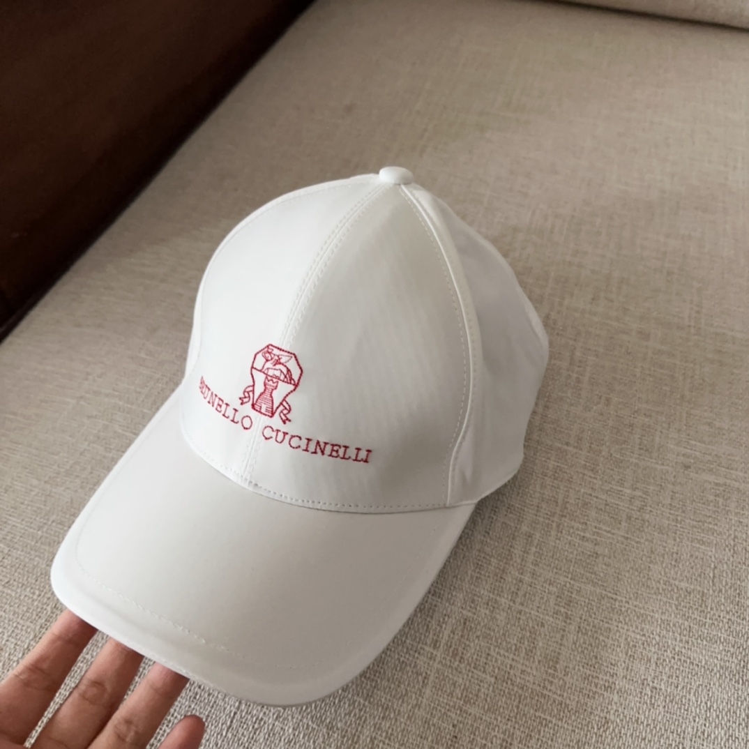 

brunello cucinelli布鲁内洛 •库奇内利  专柜新款高版本棒球帽，大牌同步，超好出货