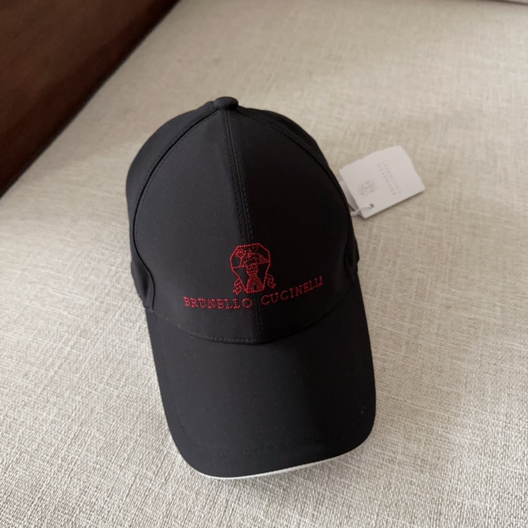 

brunello cucinelli布鲁内洛 •库奇内利  专柜新款高版本棒球帽，大牌同步，超好出货