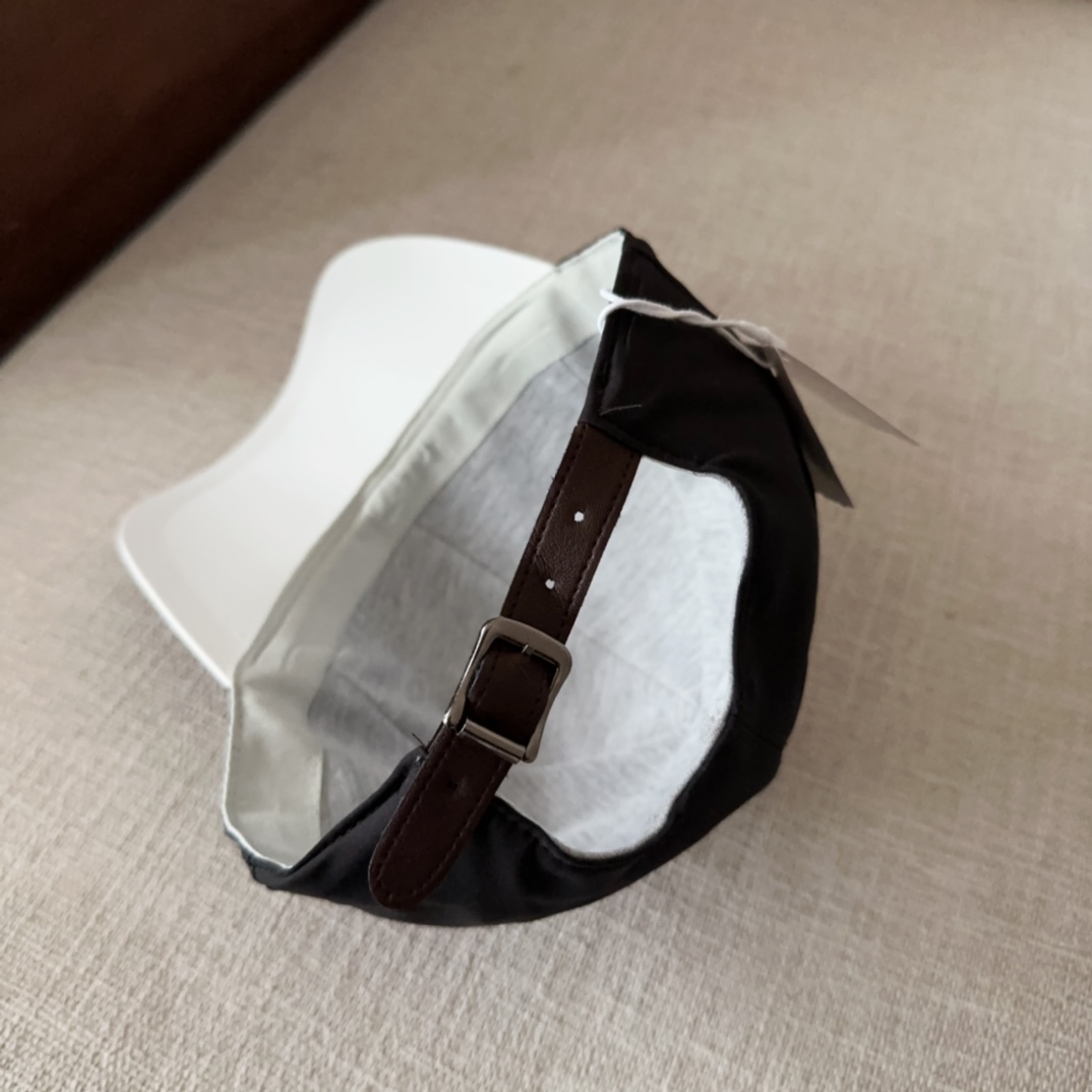 

brunello cucinelli布鲁内洛 •库奇内利  专柜新款高版本棒球帽，大牌同步，超好出货