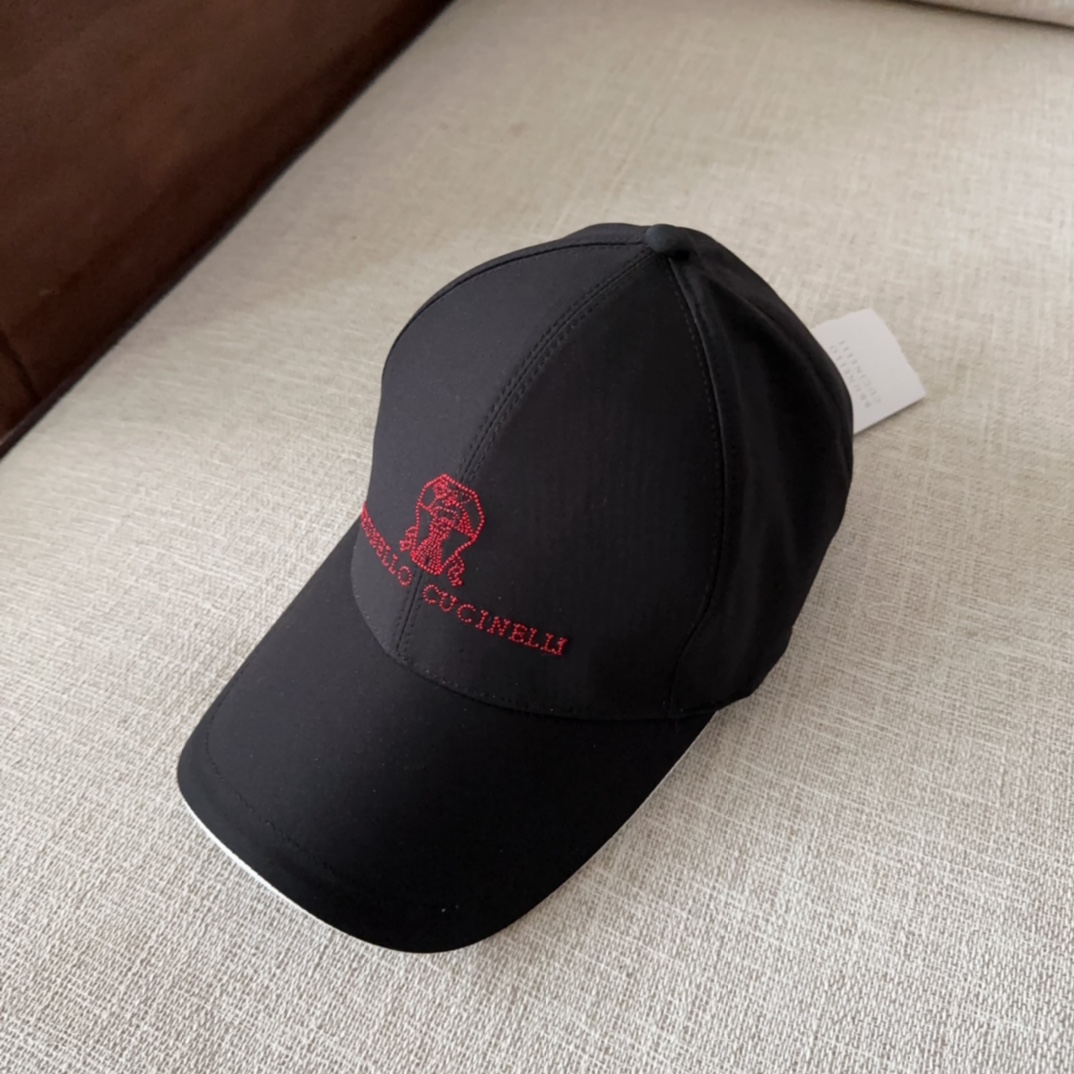 

brunello cucinelli布鲁内洛 •库奇内利  专柜新款高版本棒球帽，大牌同步，超好出货