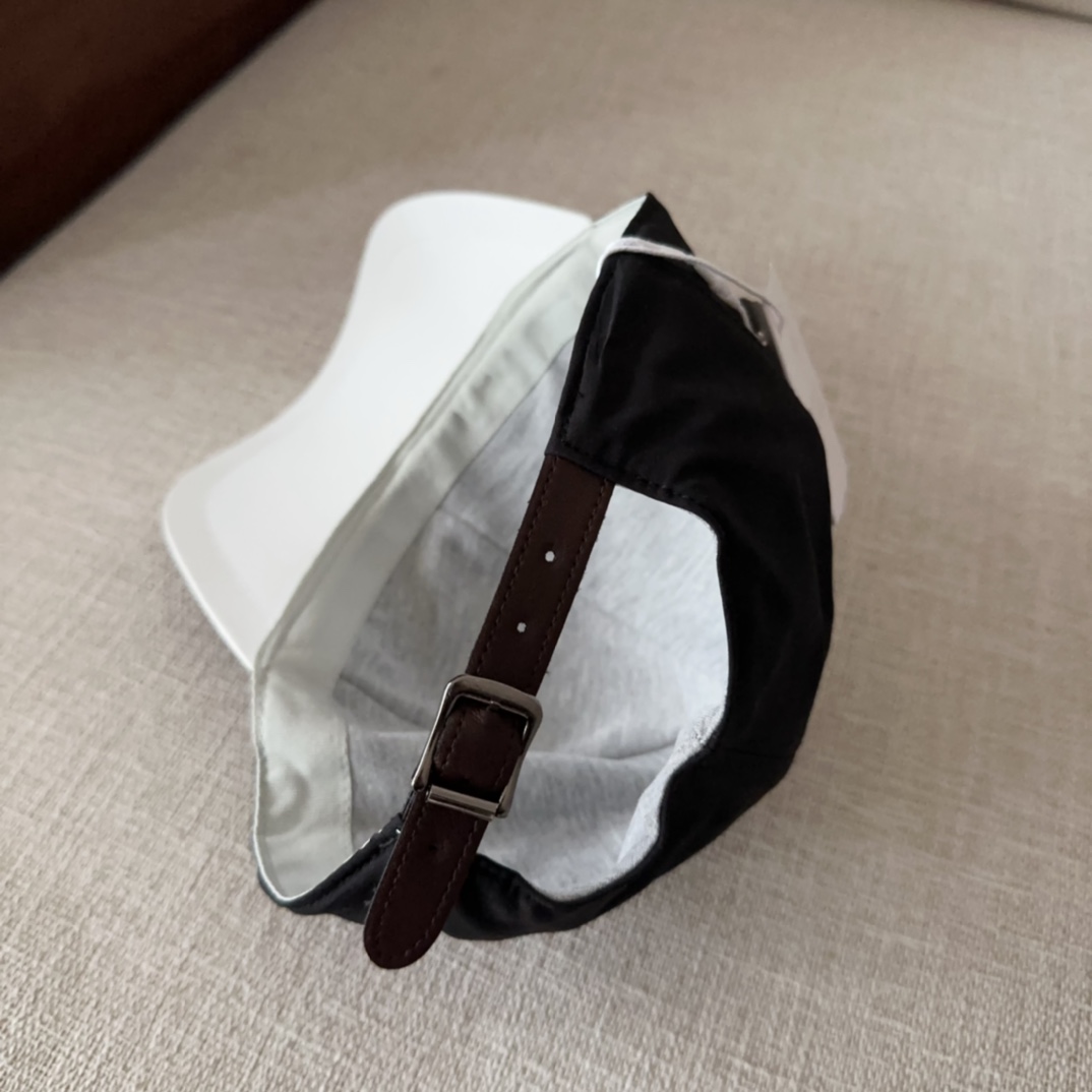 

brunello cucinelli布鲁内洛 •库奇内利  专柜新款高版本棒球帽，大牌同步，超好出货