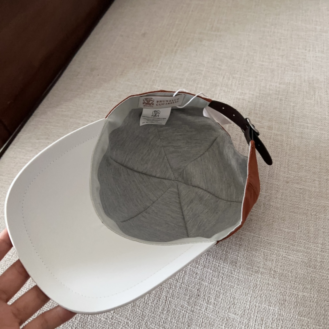 

brunello cucinelli布鲁内洛 •库奇内利  专柜新款高版本棒球帽，大牌同步，超好出货