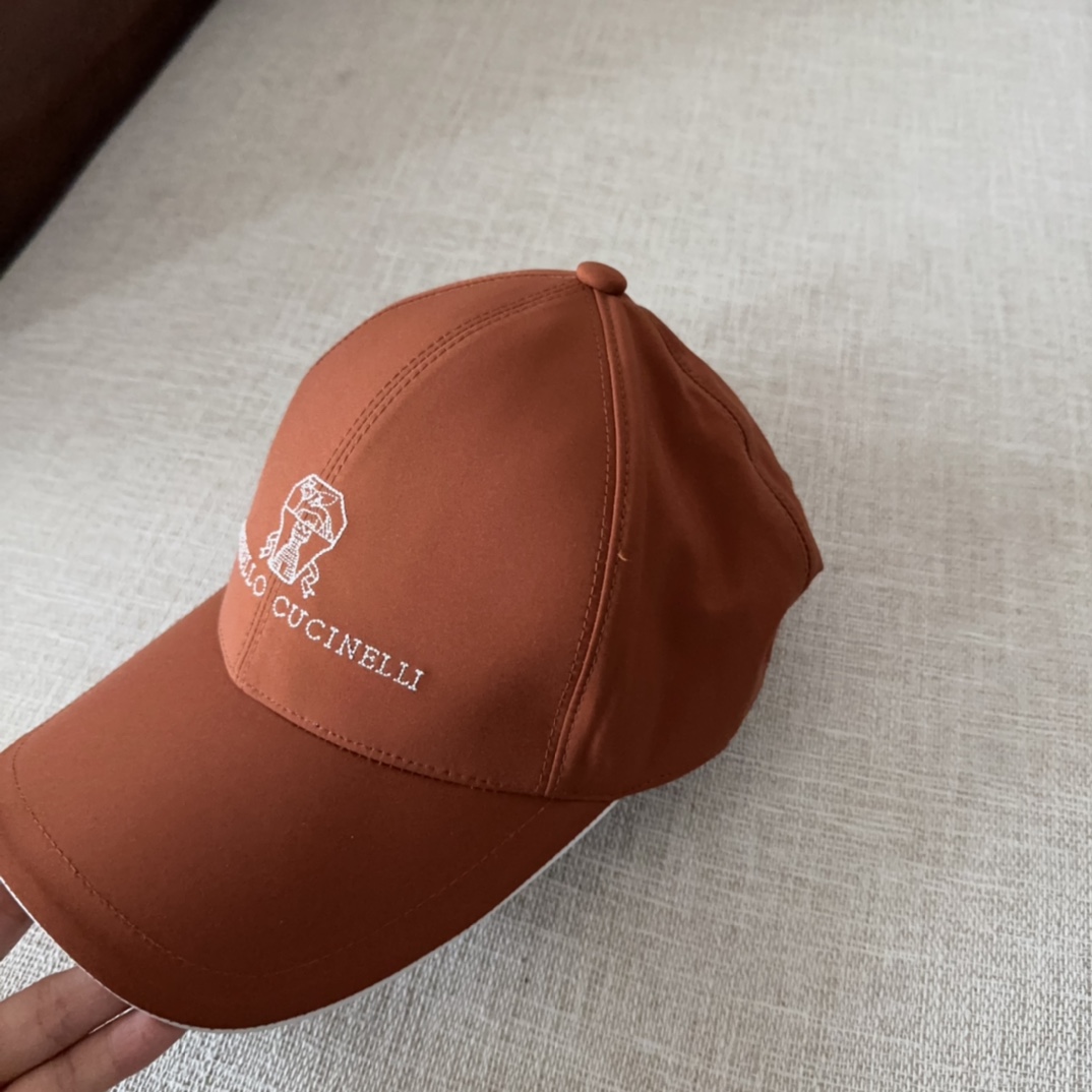 

brunello cucinelli布鲁内洛 •库奇内利  专柜新款高版本棒球帽，大牌同步，超好出货