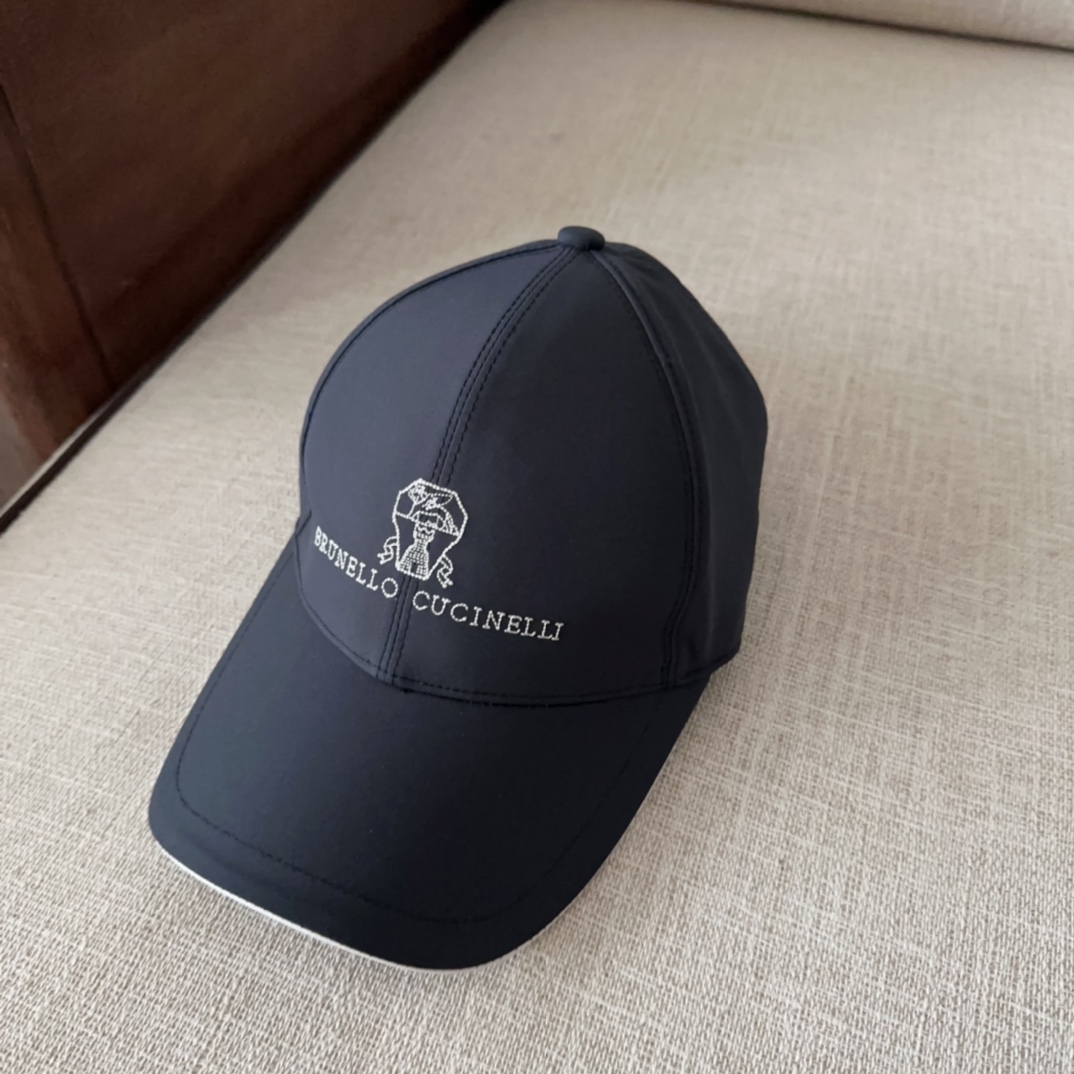 

brunello cucinelli布鲁内洛 •库奇内利  专柜新款高版本棒球帽，大牌同步，超好出货