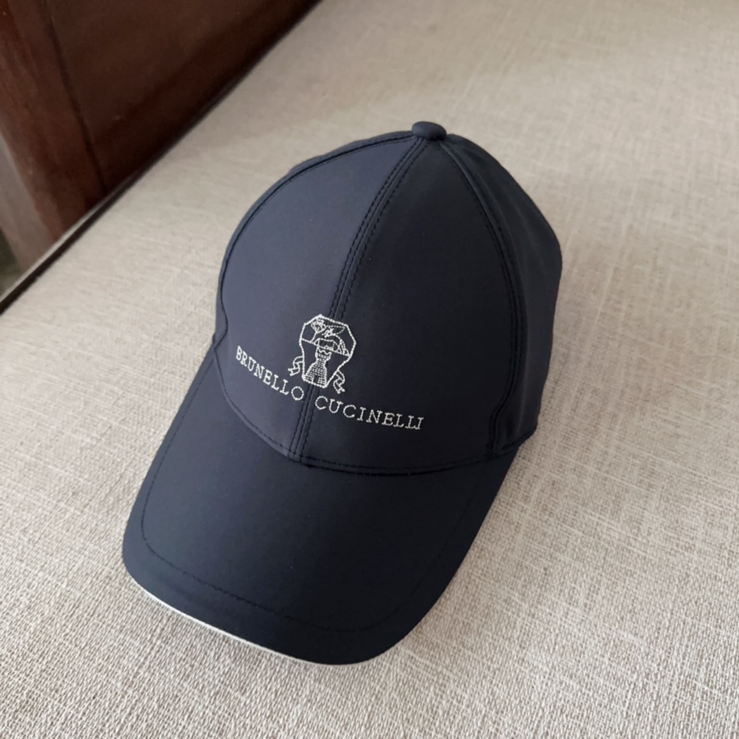 

brunello cucinelli布鲁内洛 •库奇内利  专柜新款高版本棒球帽，大牌同步，超好出货