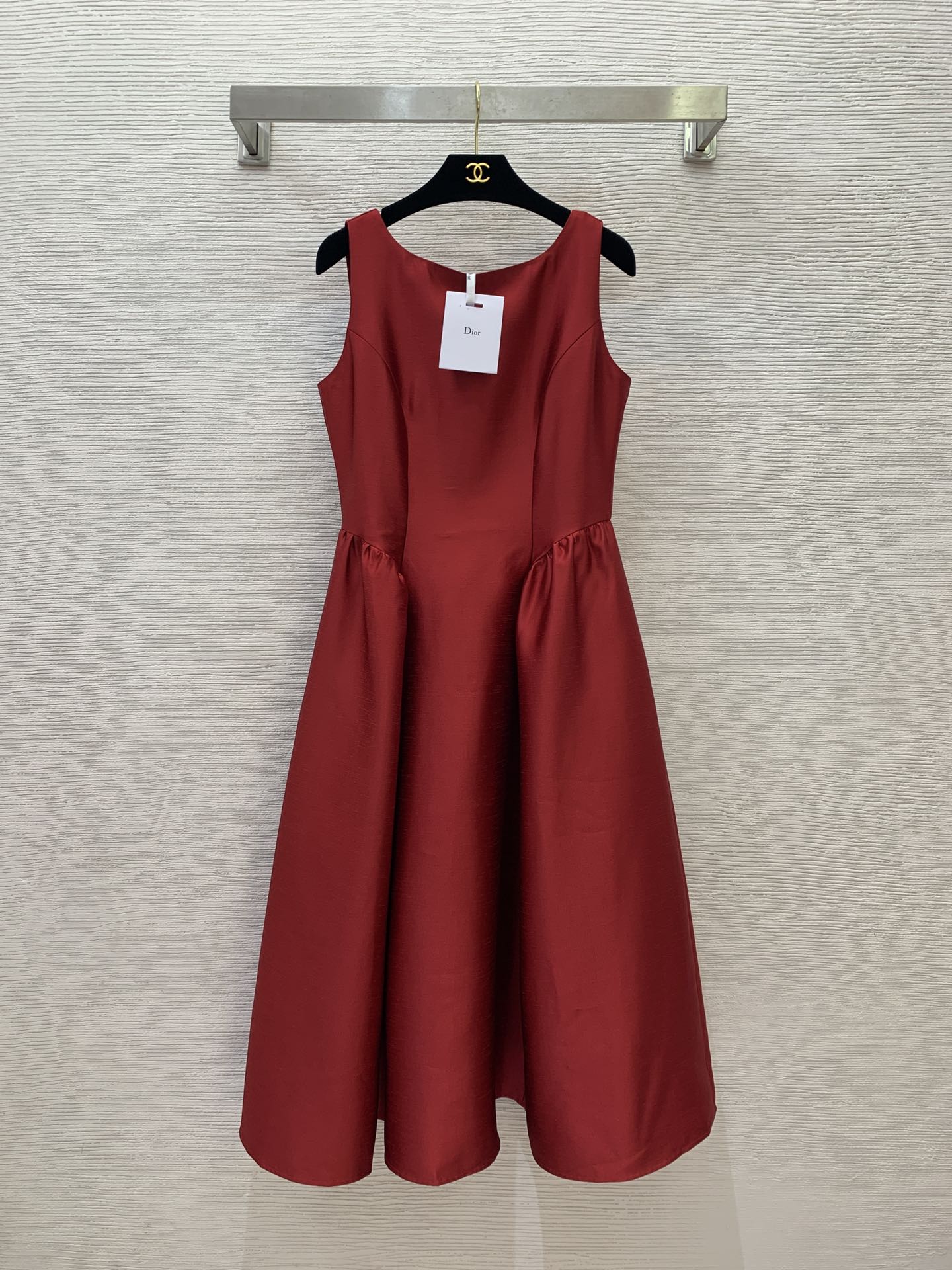 NO:325599,Model number G25031146 Dio* new high-end custom fabric, simple and fashionable pleated large skirt with mid-length waist-hugging slimming sleeveless vest dress!  Pink, red, (M size bust 90, waist 72, skirt length 118) hair, dior, skirt ts, alexander wang19860909款号G25031146 Dio*新款高端定制面料、简约时尚压褶大裙摆中长款收腰显瘦无袖背心连衣裙！粉色、红色、（M码胸围90,腰围72,裙长118）发,,dior,skirts,alexander wang,Women's clothing