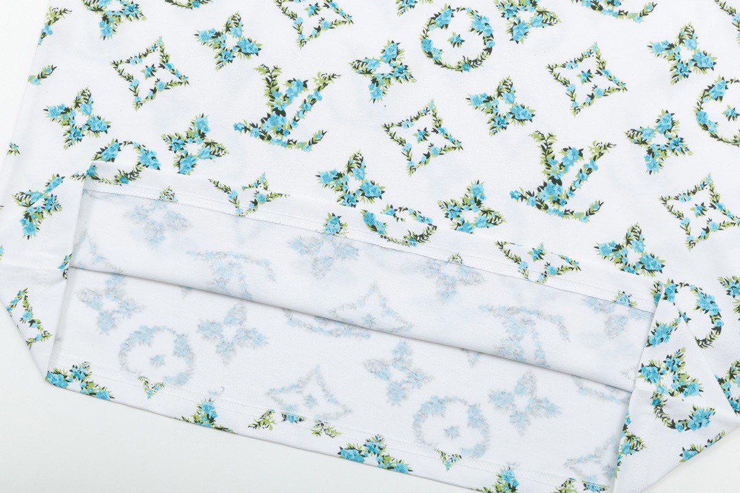 路易威登/Louis Vuitton 夏季新品 满印花卉logo圆领短袖T恤