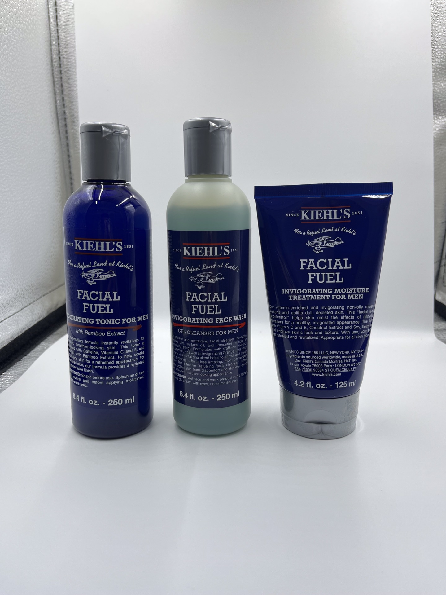 ¡70! ¡Ajuste de precio! Set de tres piezas para hombre de Kiehl's 🔜 Código: 7WX33B, se puede emparejar con el código d…