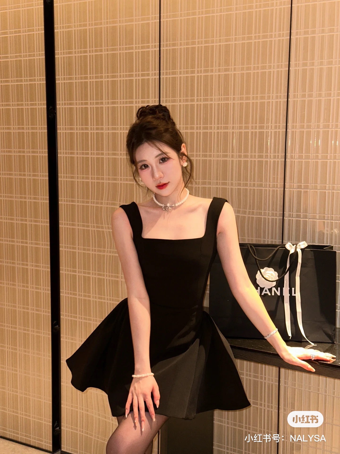 NO:324048,Model number G25030887 Dio* new style, a daughter with a simple and solid color puffy skirt design, slim and slim suspender dress!  Black, red, (M size bust 84~88, waist 78, skirt length 79), dior, skirt 8, alexander wang19860909款号G25030887 Dio*新款 千金大小姐气质简约纯色蓬蓬大裙摆设计修身显瘦吊带连衣裙！黑色、红色、（M码胸围84～88,腰部78,裙长79）,,dior,skirts,alexander wang,Women's clothing