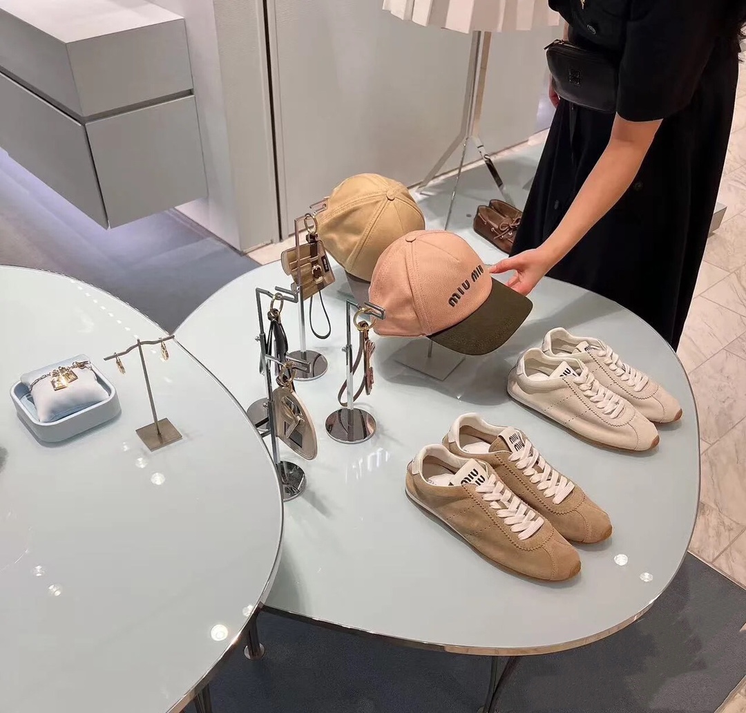 NO:236652,Miumiu training shoes, casual shoes/sports shoes, miumiu, sneakers19860909miumiu德训鞋,休闲鞋/运动鞋,miumiu,sneakers,Women's Shoes