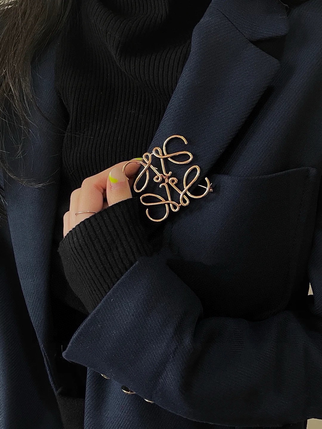 Review: Loewe Retrophoto Broccoli Piston – Well-Specified Fashion with Simple Elegance