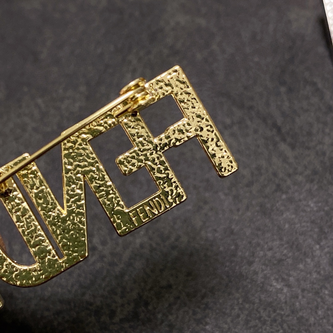 Findi’s HotSync Version: Stylish Design with Logo and High-Quality Pins - 图片 5