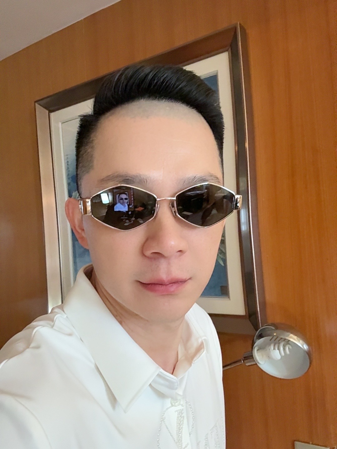 NO:127096,Celine Sunglasses, super cool design, light and comfortable (real, no concessions), celine, celine, alexander wang19860909Celine赛琳太阳镜,超酷的设计造型,轻便舒适型（实,无让利）,,celine,celine,alexander wang,Men's clothing