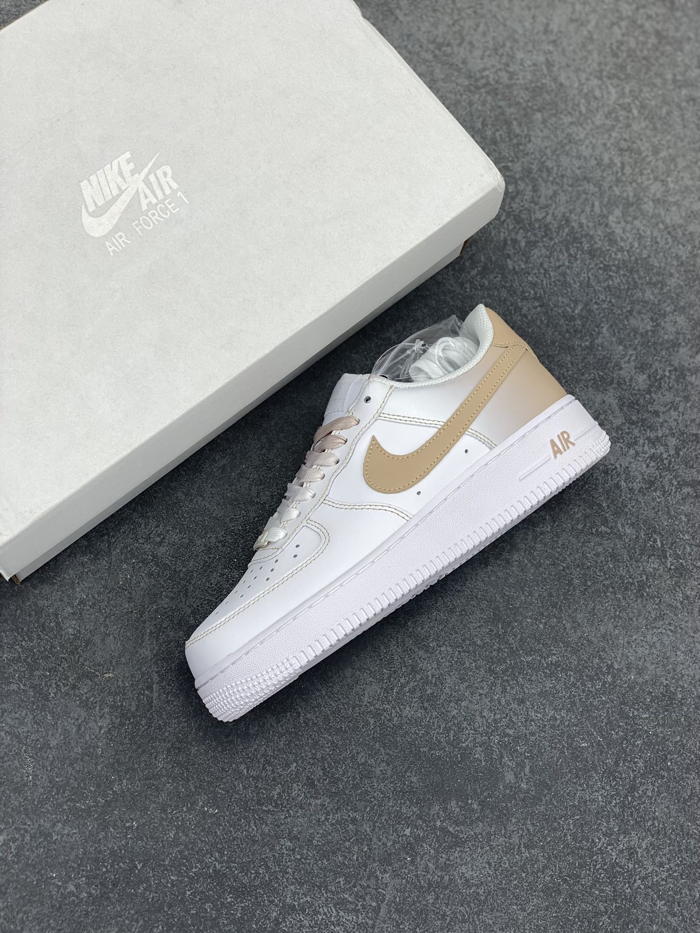 图片[7]-Nike Air Force 1 Low’07 渐变黄勾 空军一号低帮休闲板鞋 定制皮料 定制鞋盒 原楦原纸板 纯正空军版型 内置全掌气垫 货号：FN0366-104 尺码：36 36.5 37.5 38 38.5 39 40 40.5 41 42 42.5 43 44 44.5 45-选品中心
