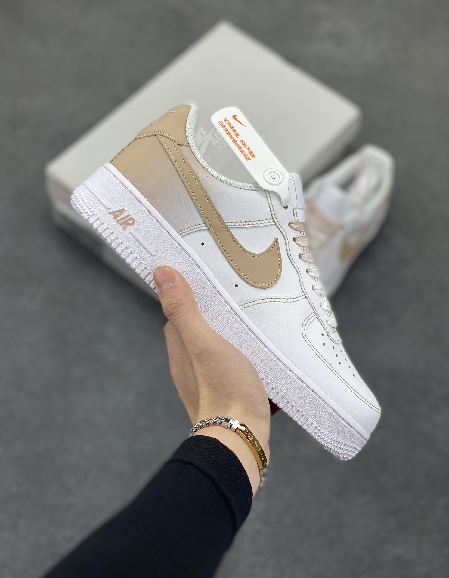 Nike Air Force 1 Low’07 渐变黄勾 空军一号低帮休闲板鞋 定制皮料 定制鞋盒 原楦原纸板 纯正空军版型 内置全掌气垫 货号:FN0366-104 尺码:36 36.5 37.5 38 38.5 39 40 40.5 41 42 42.5 43 44 44.5 45-选品中心