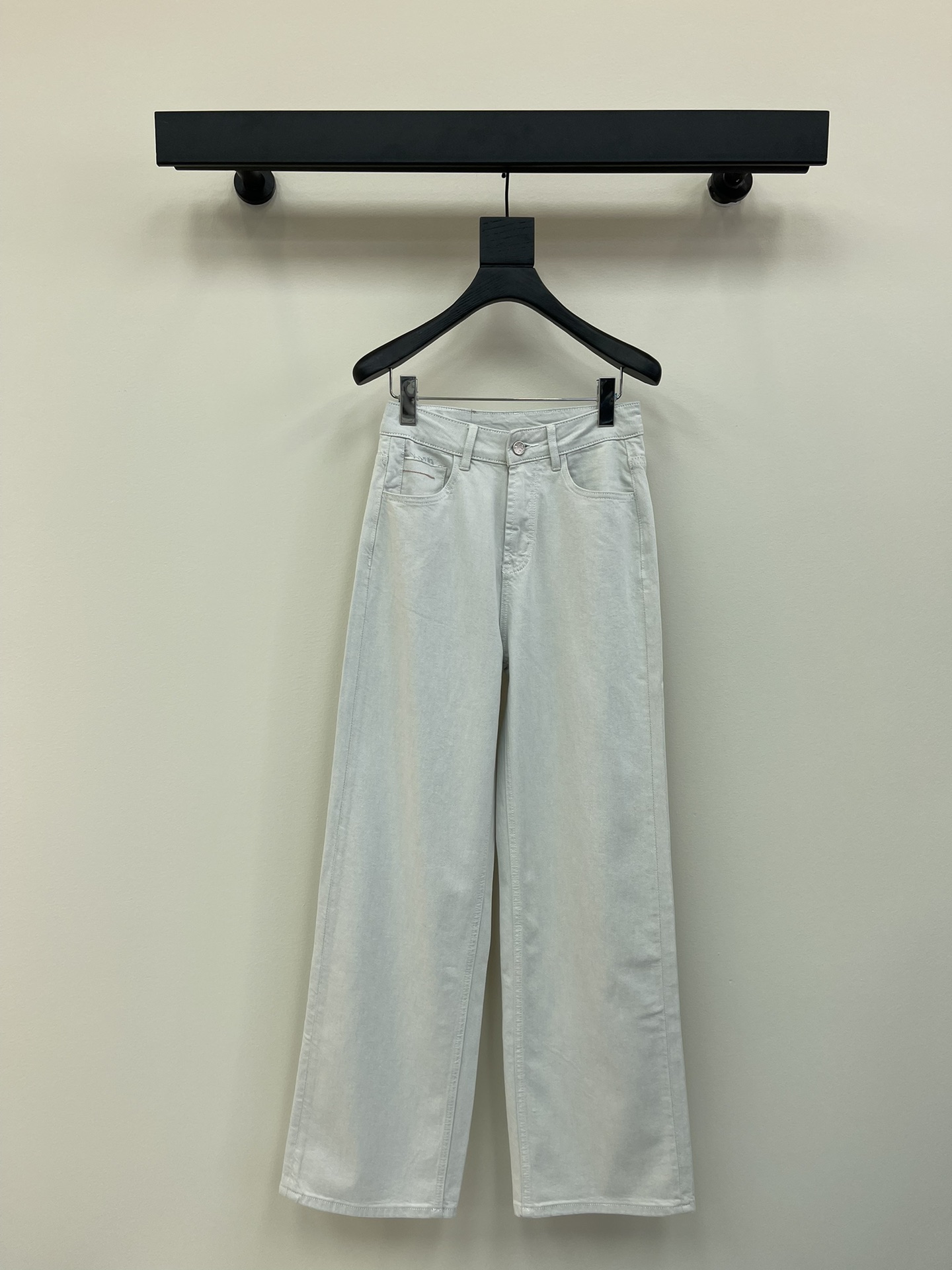 NO:325513,MM6*25 spring and summer new original custom design super versatile space lime white king style!!! High-end cool high waist straight wide-leg jeans/off-white SML,,masion margiela,jeans,alexander wang19860909MM6*25春夏新款原创定制设计超百搭的太空石灰白的王炸款!!!高级清冷感高腰直筒阔腿牛仔裤/灰白色SML,,masion margiela,jeans,alexander wang,Women's clothing