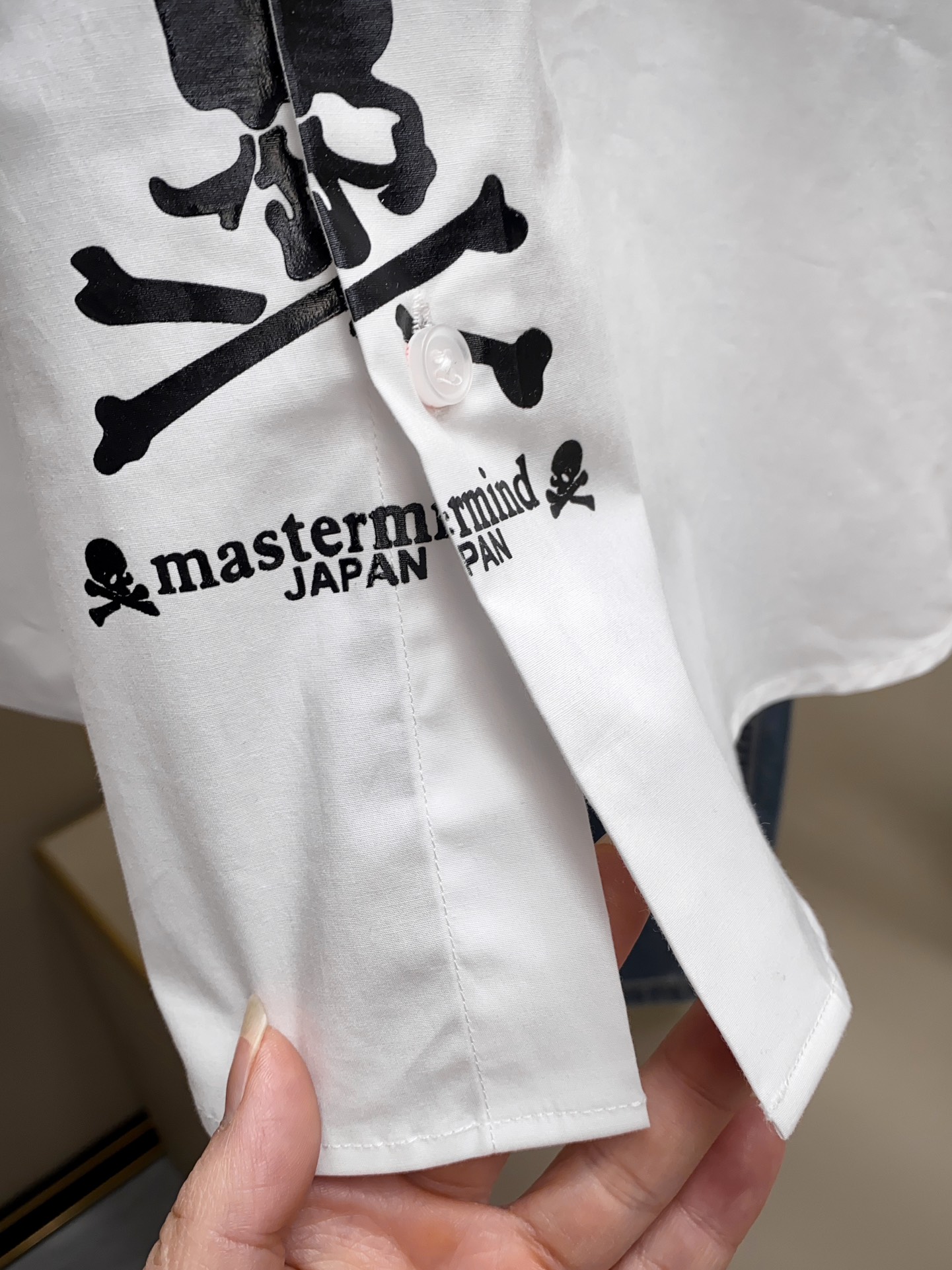 𝙢𝙖𝙨𝙩𝙚𝙢𝙞𝙣𝙙 已经不单单是暗黑的专属……更是高端、奢侈的代表！！这是一款鲁泰120支纯棉质地的男女