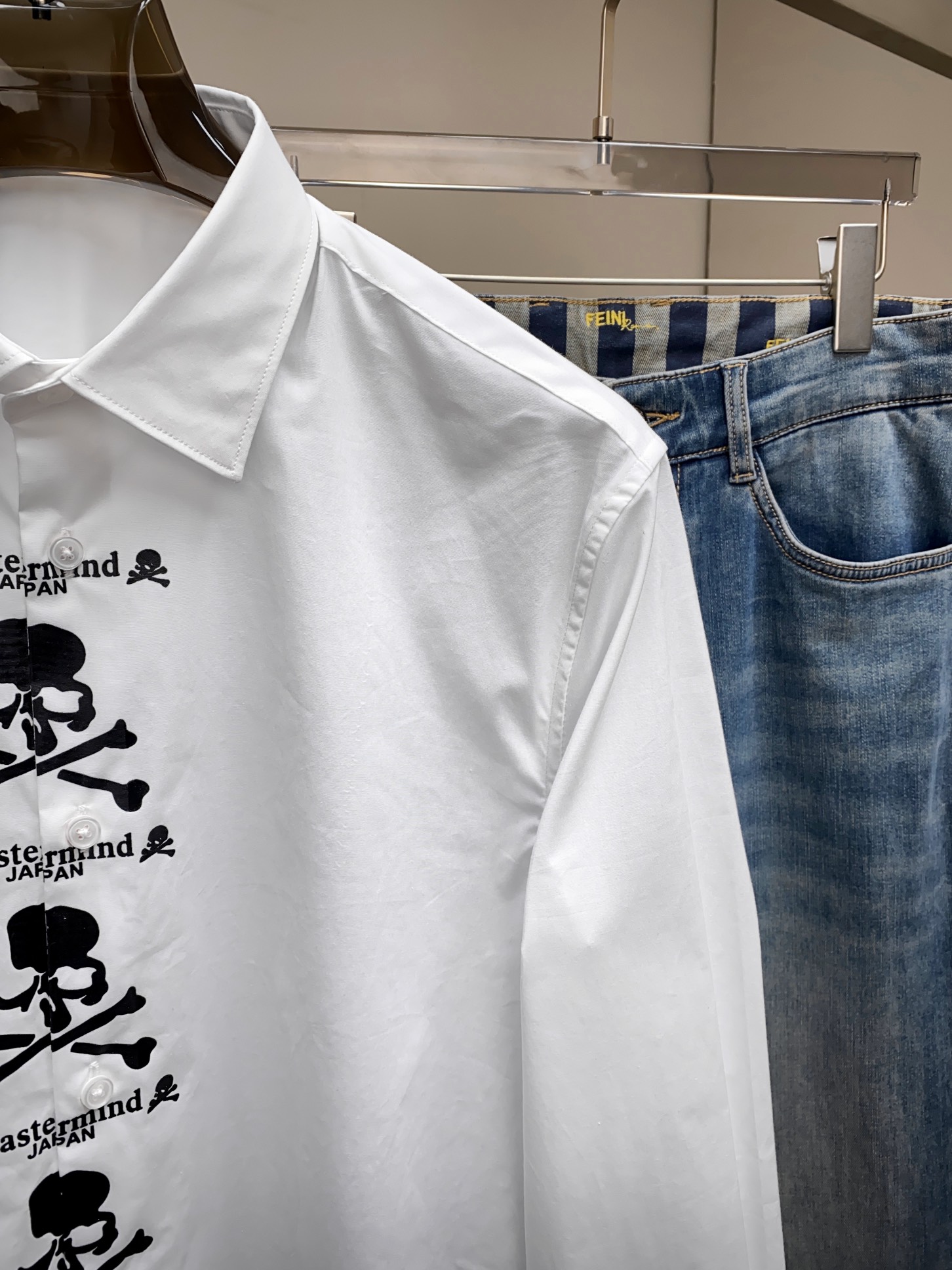 𝙢𝙖𝙨𝙩𝙚𝙢𝙞𝙣𝙙 已经不单单是暗黑的专属……更是高端、奢侈的代表！！这是一款鲁泰120支纯棉质地的男女