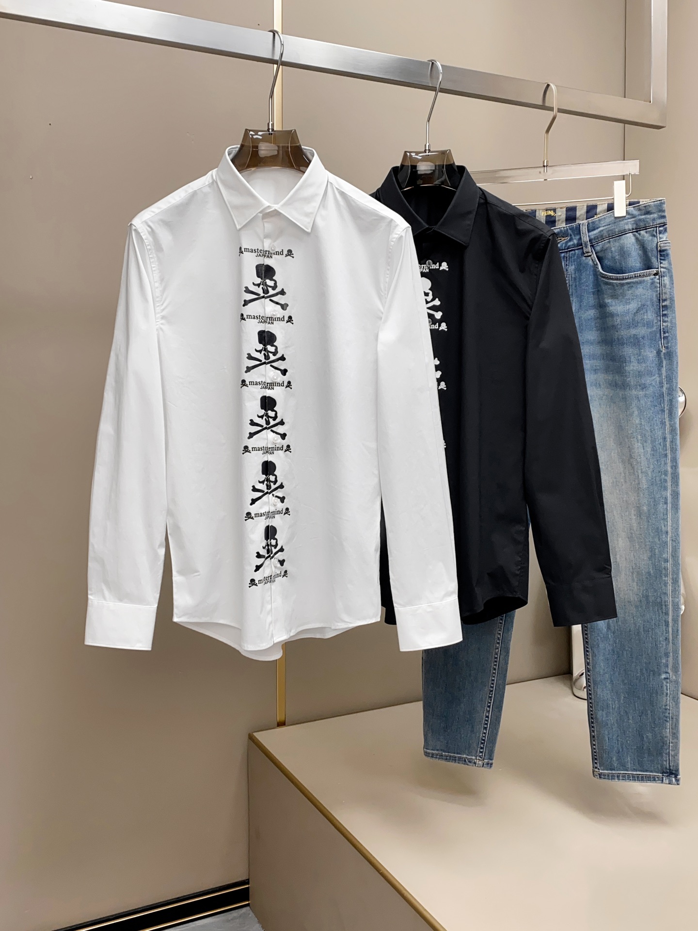 𝙢𝙖𝙨𝙩𝙚𝙢𝙞𝙣𝙙 已经不单单是暗黑的专属……更是高端、奢侈的代表！！这是一款鲁泰120支纯棉质地的男女