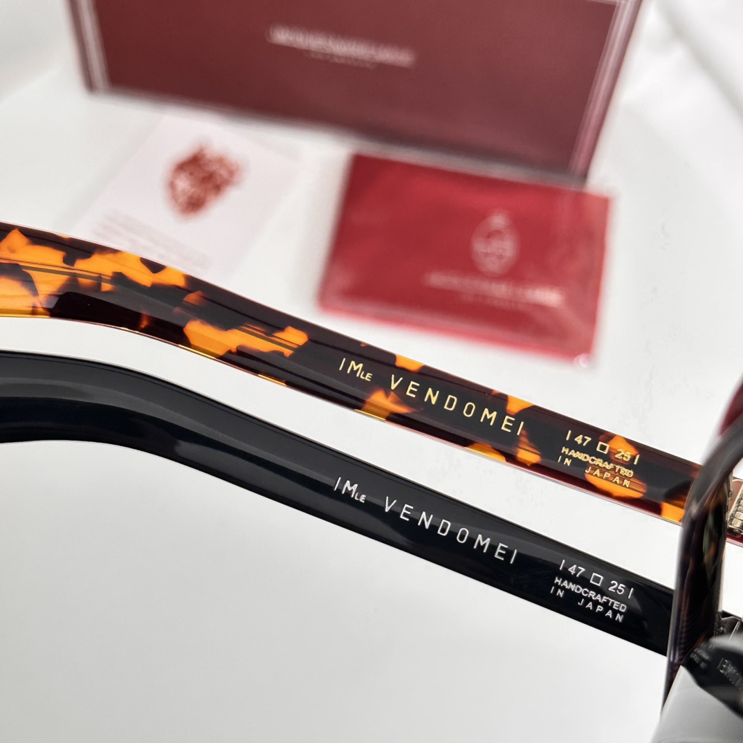 ‼️PJACQUES MARIE MAGE
日本手工眼镜 
MODEL：VENDOMEI
SIZE47-