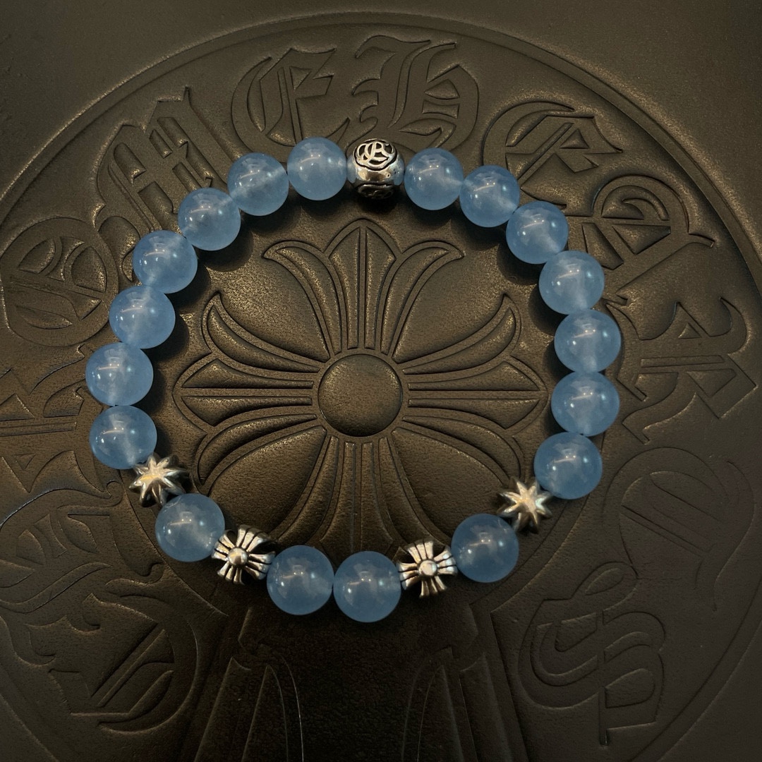 NO:106936,New [Counter Quality] Chrome Hearts Croxin Classic retro multi-element sea blue bracelet bracelet, different pattern design styles with different concave and convex shapes, presenting uniqueness. Cross Scout flowers are Croxin's ambitions, so they last longer. Genuine version of Chrome Hearts Croxin, differentiating the market ordinary light version, matching the quality of the version, looking at the details of the letter printing, retro old gray oxygen level. Seiko version!  !  !  Pure handmade ~ Authentic model opening must-have fashion and fashion, both men and women can wear it, same style for couples, original official website, rock punk style silver style, retro elements, trendy and versatile!  , jewelry boutique, chrome hearts, chrome hearts, bracelet19860909新款【专柜品质】Chrome Hearts克罗心 经典复古多元素海之蓝手链手串,凹凸造型不同的花纹设计风格 呈现出与众不同 十字架 童军花是克罗心的志 所以更经久不衰 正品打版Chrome Hearts克罗心 区别市场普通轻版 对版对标品质 看字印细节 复古做旧灰氧程度.精工版本！！！ 纯手工打造 ～正品开模潮流时尚必备 男女均可佩戴 情侣同款 官网原版 摇滚朋克泰银风格 复古元素 潮流百搭！,饰品精品,chrome hearts,chrome hearts,bracelet,Jewelry