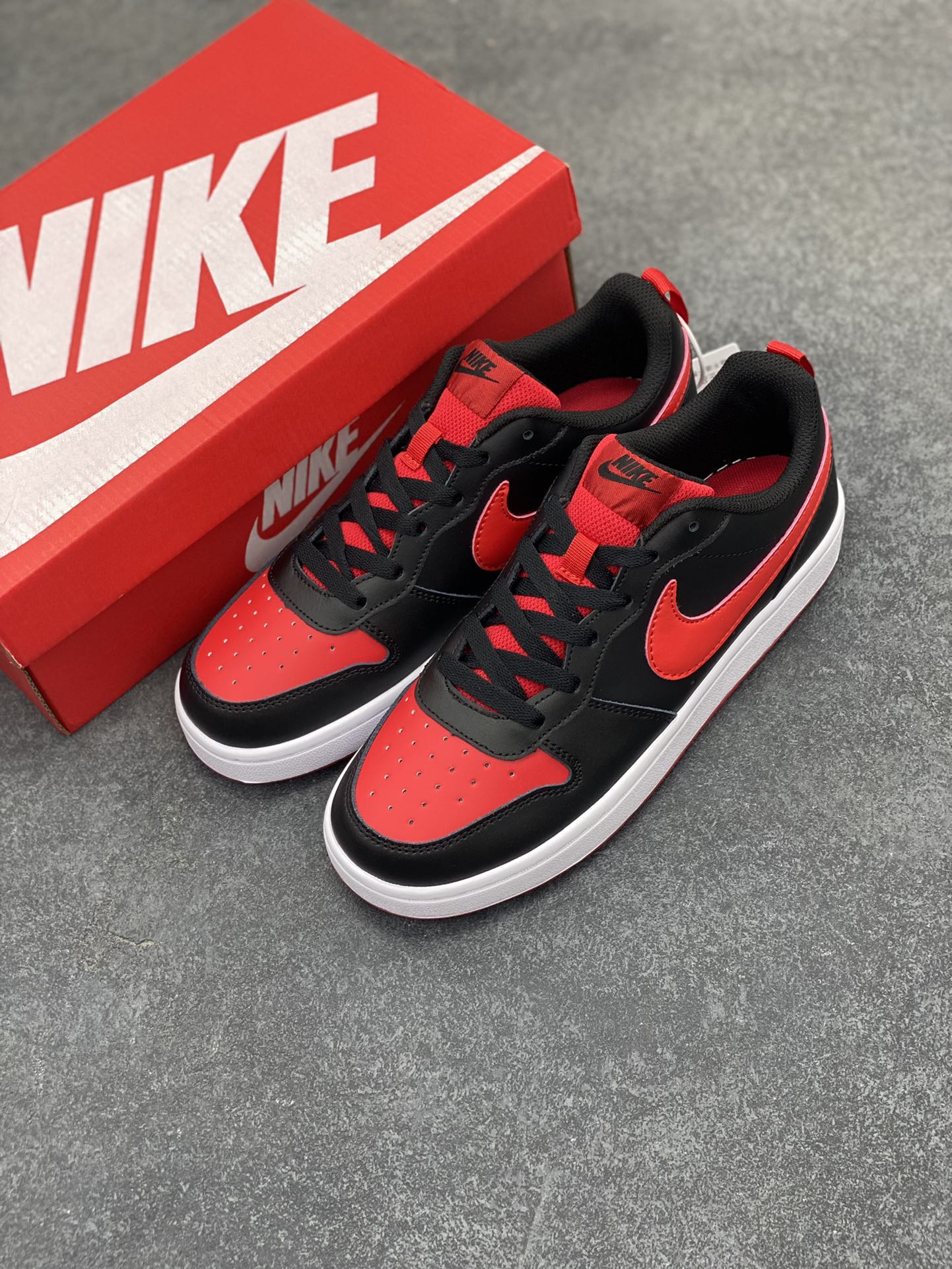 图片[8]-福利特价 Nike Court Borough Low 低帮百搭透气休闲运动板鞋男女鞋 经典耐用的设计，兼顾舒适脚感和出众风范，演绎匠心之作。结构性的支撑贴合感结合复古篮球设计，塑就场外全明星风范。 货号：BQ5448-007 尺码：36 36.5 37.5 38 38.5 39 40 40.5 41 42 42.5 43 44 45-选品中心