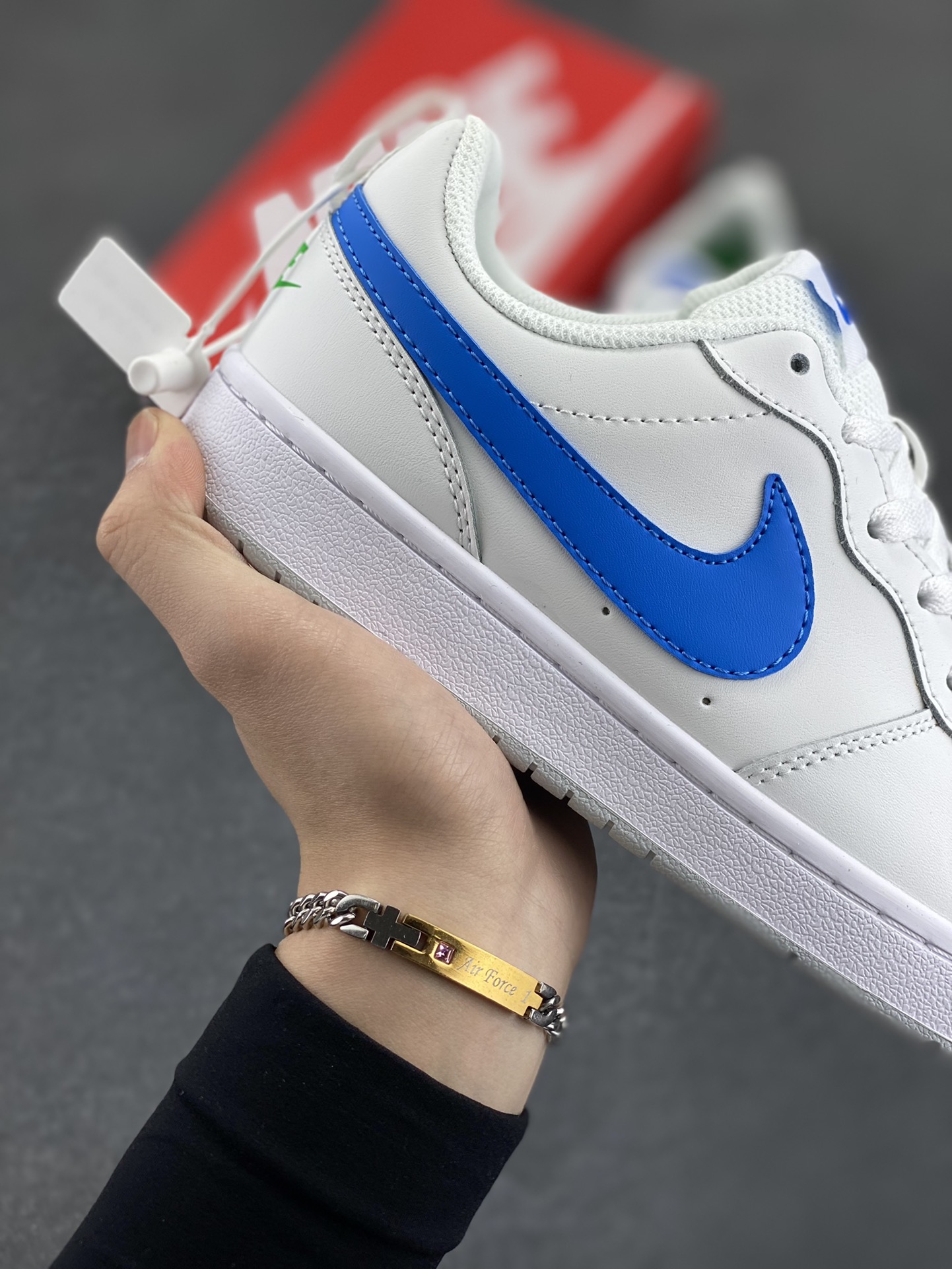 图片[6]-福利特价 Nike Court Borough Low 低帮百搭透气休闲运动板鞋男女鞋 经典耐用的设计，兼顾舒适脚感和出众风范，演绎匠心之作。结构性的支撑贴合感结合复古篮球设计，塑就场外全明星风范。 货号：BQ5448-123 尺码：36 36.5 37.5 38 38.5 39 40 40.5 41 42 42.5 43 44 45-选品中心