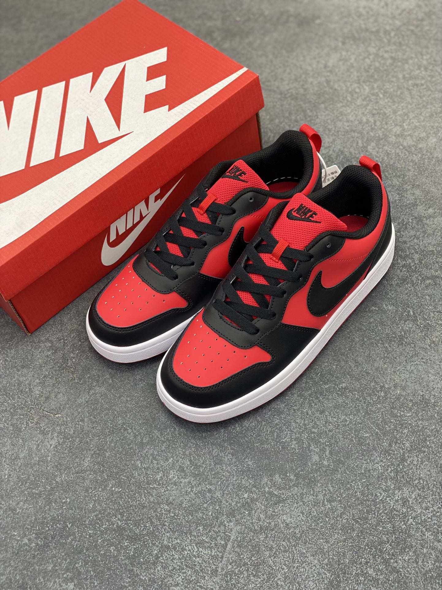 图片[8]-福利特价 Nike Court Borough Low 低帮百搭透气休闲运动板鞋男女鞋 经典耐用的设计，兼顾舒适脚感和出众风范，演绎匠心之作。结构性的支撑贴合感结合复古篮球设计，塑就场外全明星风范。 货号：DV5456-600 尺码：36 36.5 37.5 38 38.5 39 40 40.5 41 42 42.5 43 44 45-选品中心