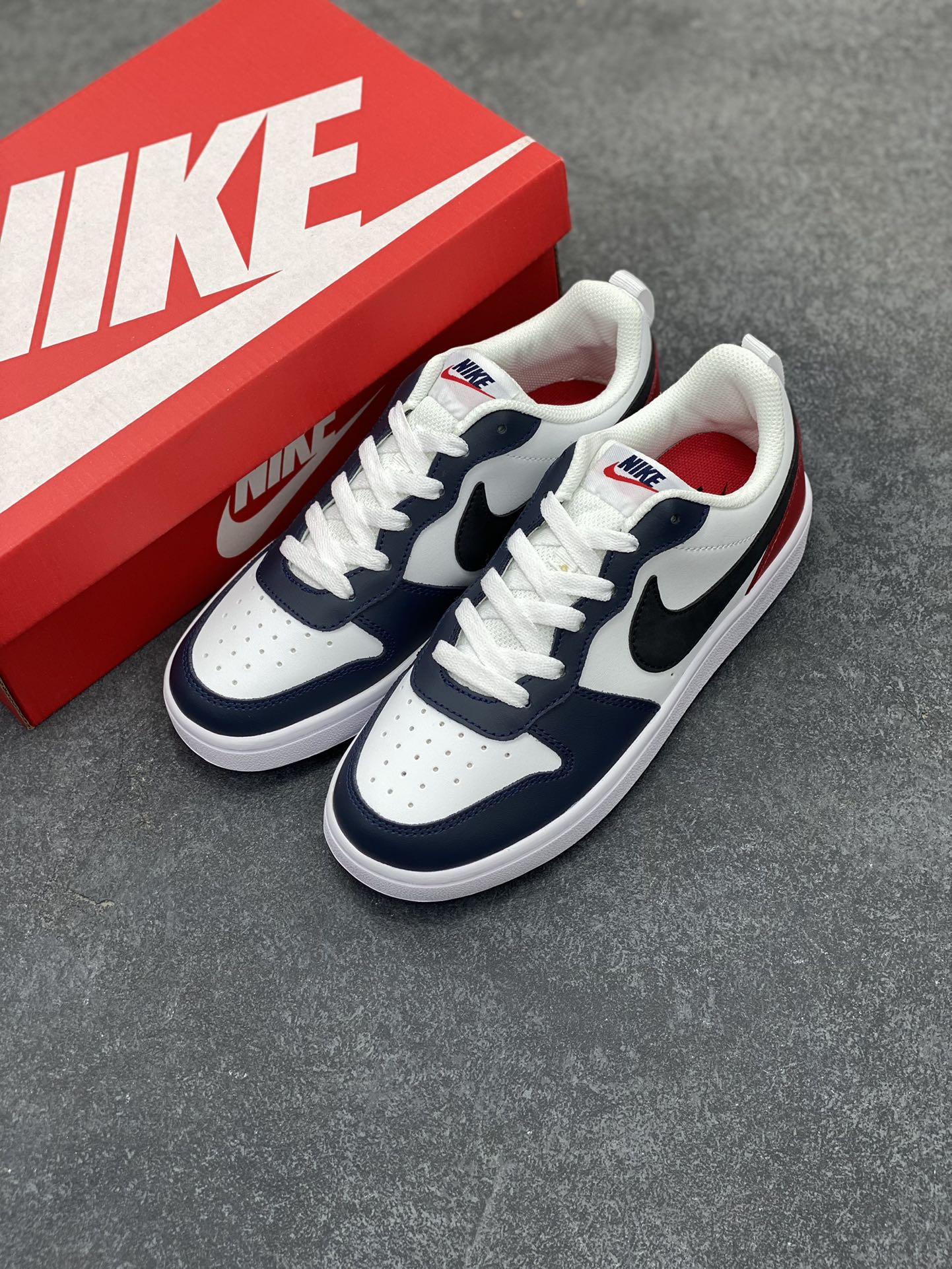 图片[8]-福利特价 Nike Court Borough Low 低帮百搭透气休闲运动板鞋男女鞋 经典耐用的设计，兼顾舒适脚感和出众风范，演绎匠心之作。结构性的支撑贴合感结合复古篮球设计，塑就场外全明星风范。 货号：DO7446-101 尺码：36 36.5 37.5 38 38.5 39 40 40.5 41 42 42.5 43 44 45-选品中心