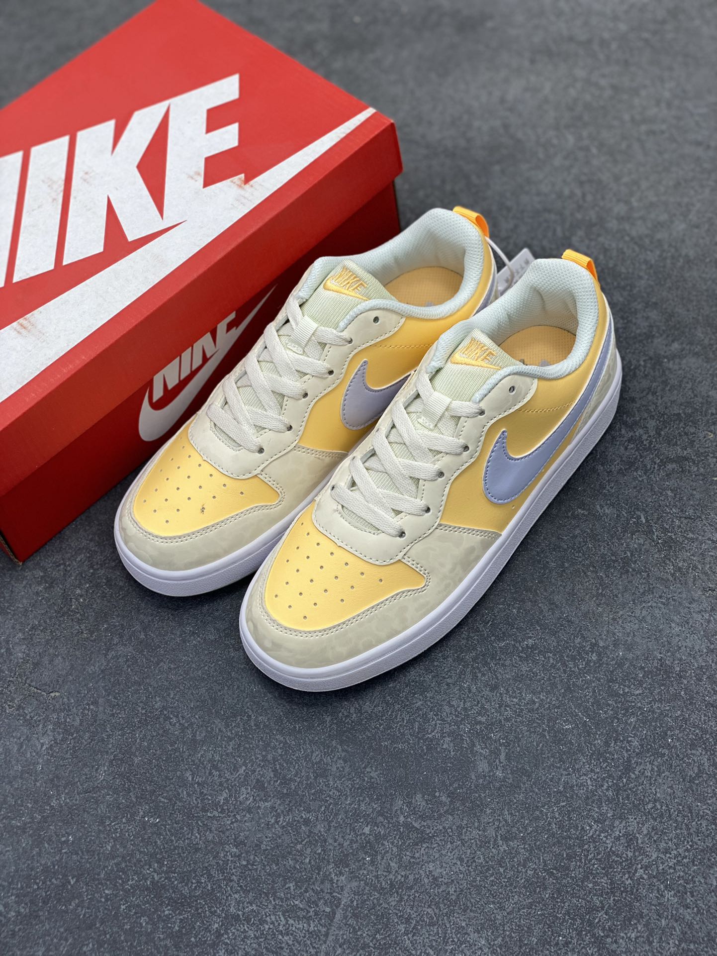 图片[8]-福利特价 Nike Court Borough Low 低帮百搭透气休闲运动板鞋男女鞋 经典耐用的设计，兼顾舒适脚感和出众风范，演绎匠心之作。结构性的支撑贴合感结合复古篮球设计，塑就场外全明星风范。 货号：BV5456-107 尺码：36 36.5 37.5 38 38.5 39 40 40.5 41 42 42.5 43 44 45-选品中心