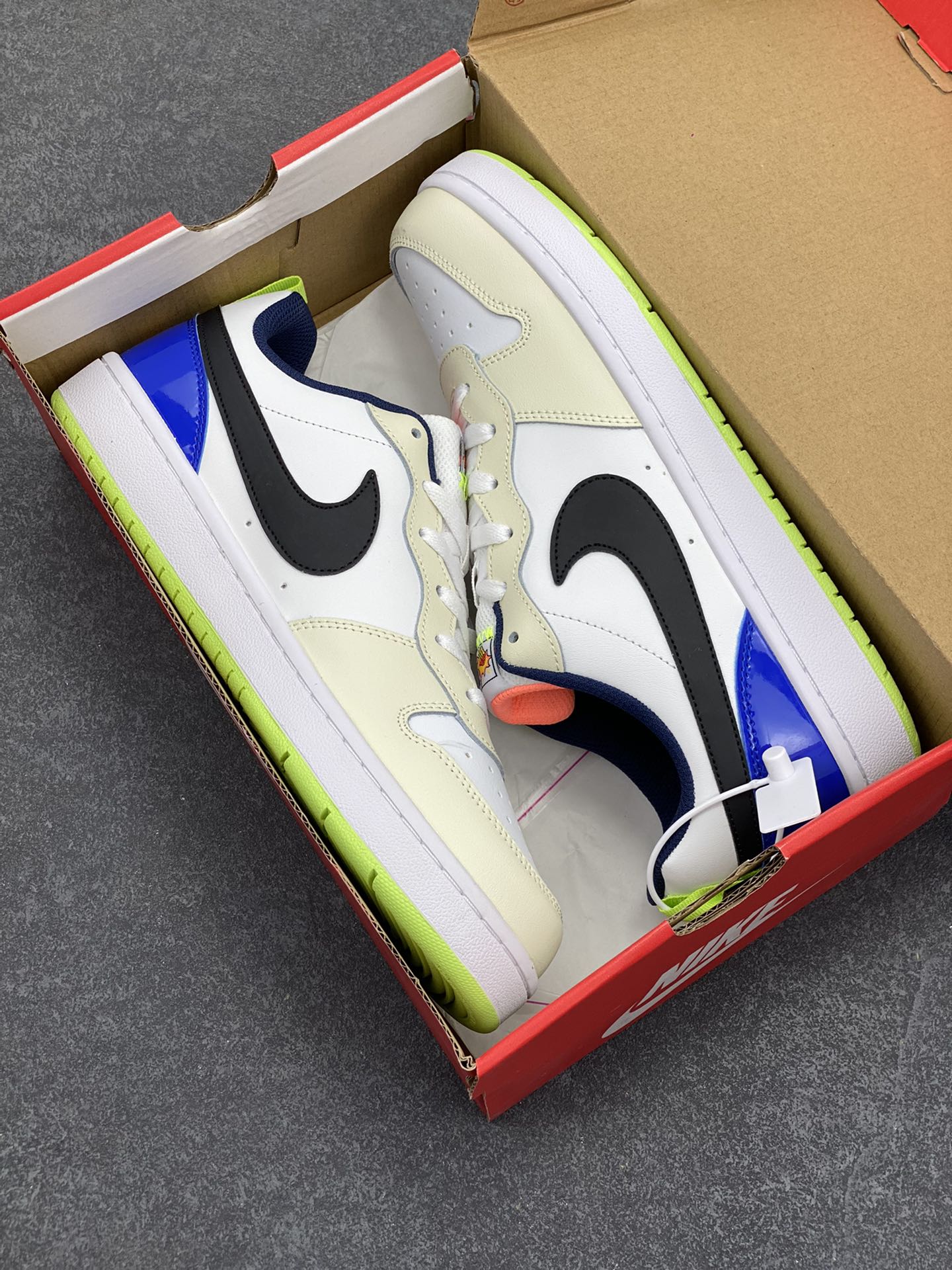 图片[9]-福利特价 Nike Court Borough Low 低帮百搭透气休闲运动板鞋男女鞋 经典耐用的设计，兼顾舒适脚感和出众风范，演绎匠心之作。结构性的支撑贴合感结合复古篮球设计，塑就场外全明星风范。 货号：FB1394-101 尺码：36 36.5 37.5 38 38.5 39 40 40.5 41 42 42.5 43 44 45-选品中心