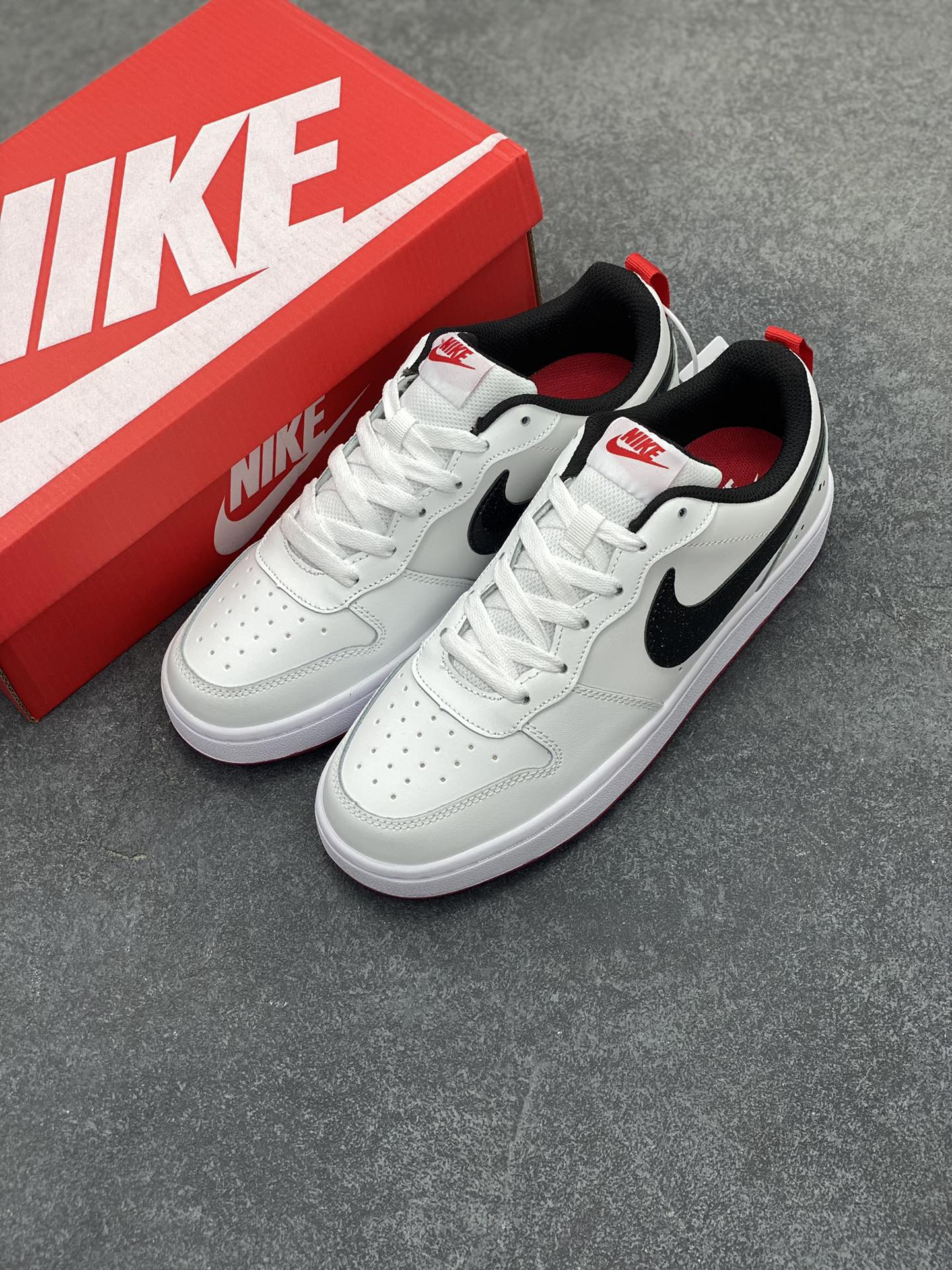 图片[8]-福利特价 Nike Court Borough Low 低帮百搭透气休闲运动板鞋男女鞋 经典耐用的设计，兼顾舒适脚感和出众风范，演绎匠心之作。结构性的支撑贴合感结合复古篮球设计，塑就场外全明星风范。 货号：DM0110-100 尺码：36 36.5 37.5 38 38.5 39 40 40.5 41 42 42.5 43 44 45-选品中心