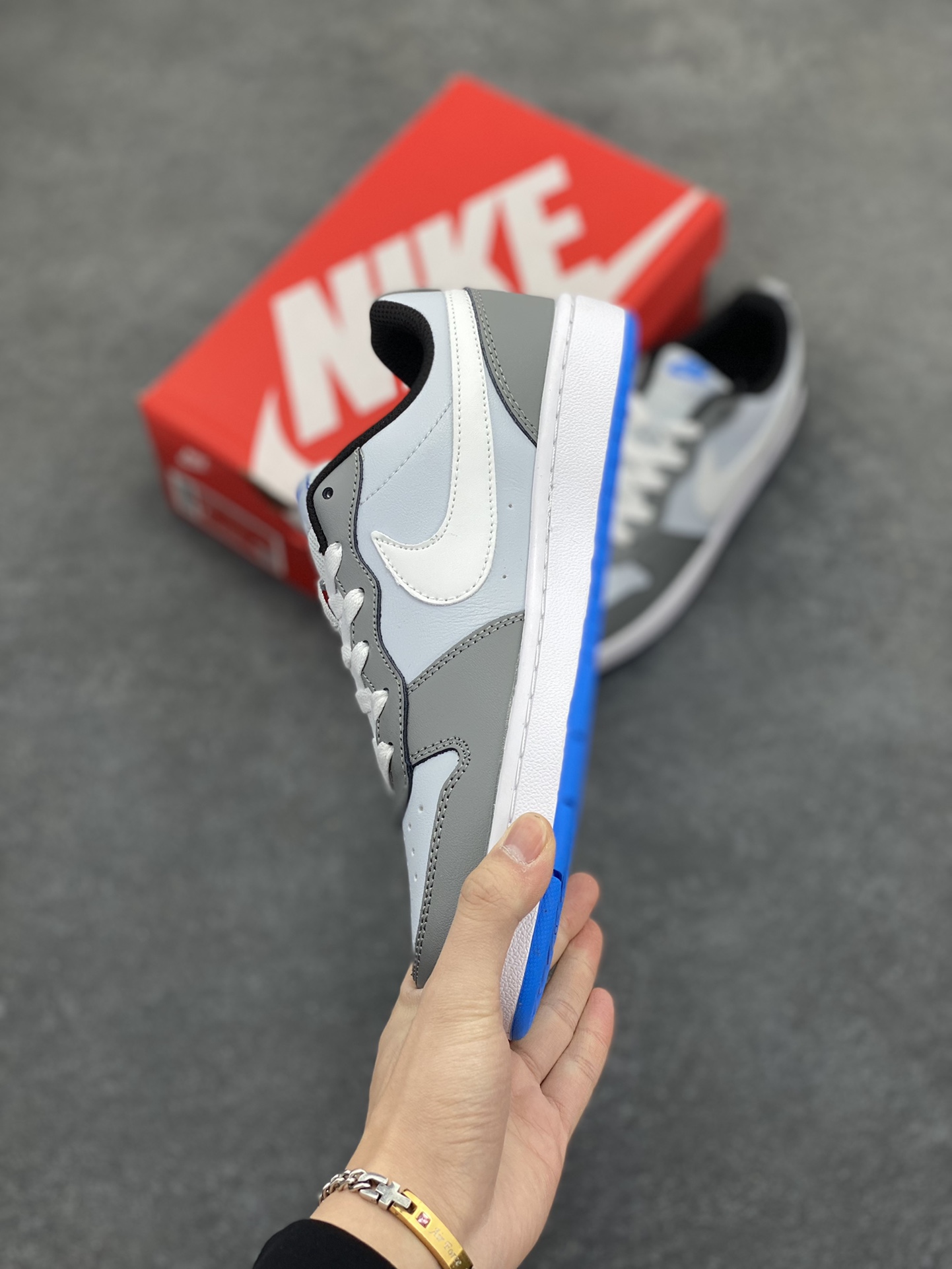 图片[3]-福利特价 Nike Court Borough Low 低帮百搭透气休闲运动板鞋男女鞋 经典耐用的设计，兼顾舒适脚感和出众风范，演绎匠心之作。结构性的支撑贴合感结合复古篮球设计，塑就场外全明星风范。 货号：BQ5448-019 尺码：36 36.5 37.5 38 38.5 39 40 40.5 41 42 42.5 43 44 45-选品中心