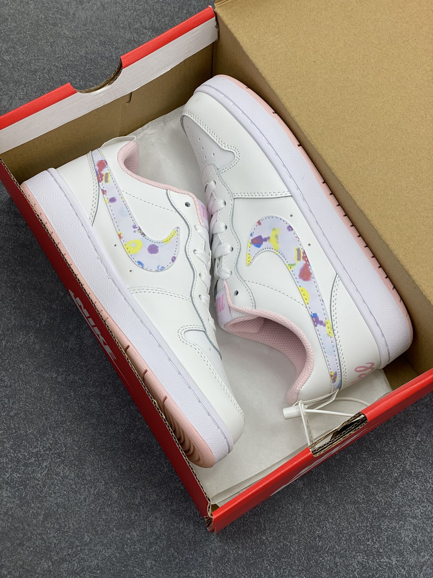 图片[9]-福利特价 Nike Court Borough Low 低帮百搭透气休闲运动板鞋男女鞋 经典耐用的设计，兼顾舒适脚感和出众风范，演绎匠心之作。结构性的支撑贴合感结合复古篮球设计，塑就场外全明星风范。 货号：CK5426-100 尺码：36 36.5 37.5 38 38.5 39 40 40.5 41 42 42.5 43 44 45-选品中心