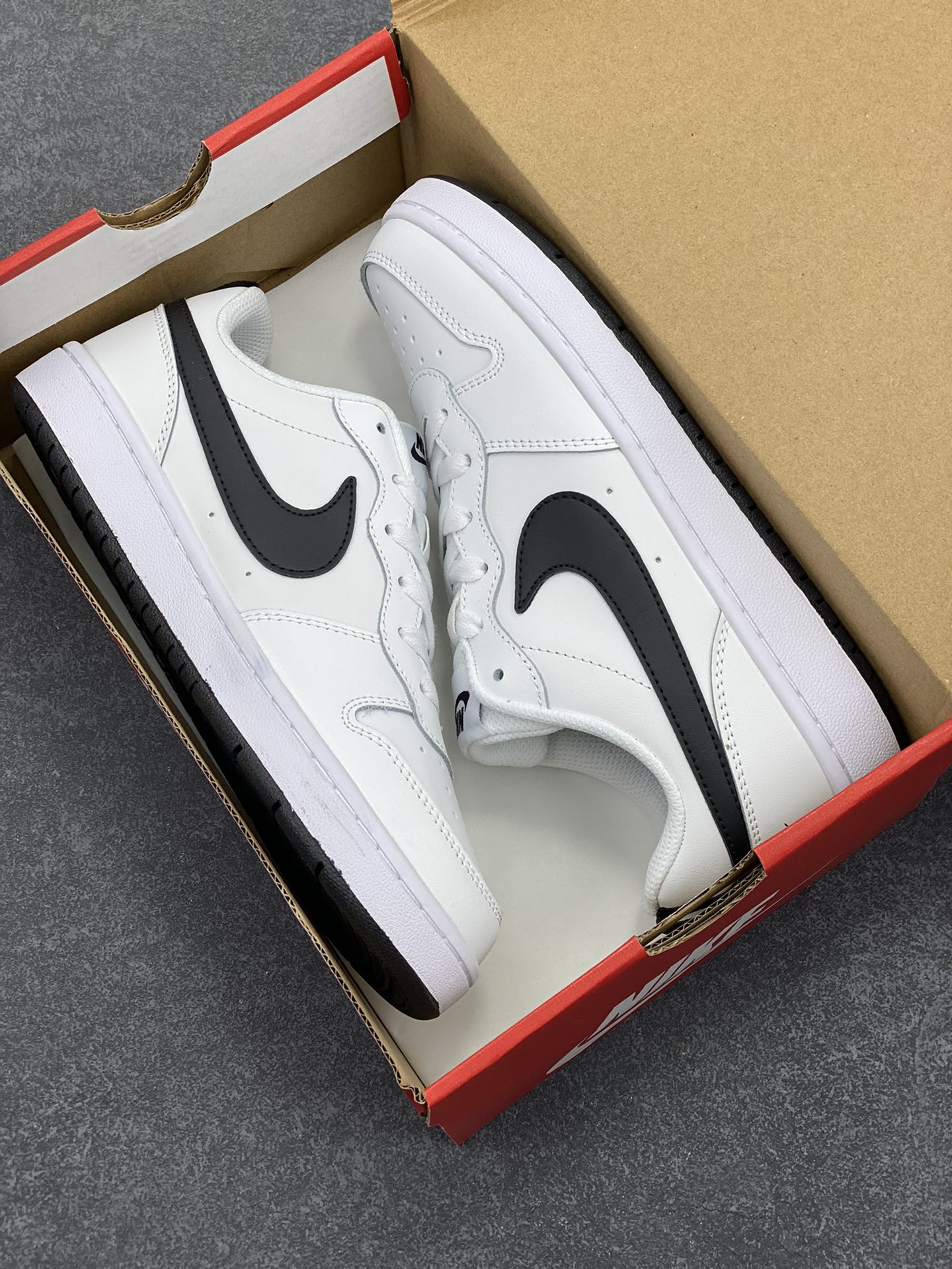 图片[9]-福利特价 Nike Court Borough Low 低帮百搭透气休闲运动板鞋男女鞋 经典耐用的设计，兼顾舒适脚感和出众风范，演绎匠心之作。结构性的支撑贴合感结合复古篮球设计，塑就场外全明星风范。 货号：BQ5448-104 尺码：36 36.5 37.5 38 38.5 39 40 40.5 41 42 42.5 43 44 45-选品中心